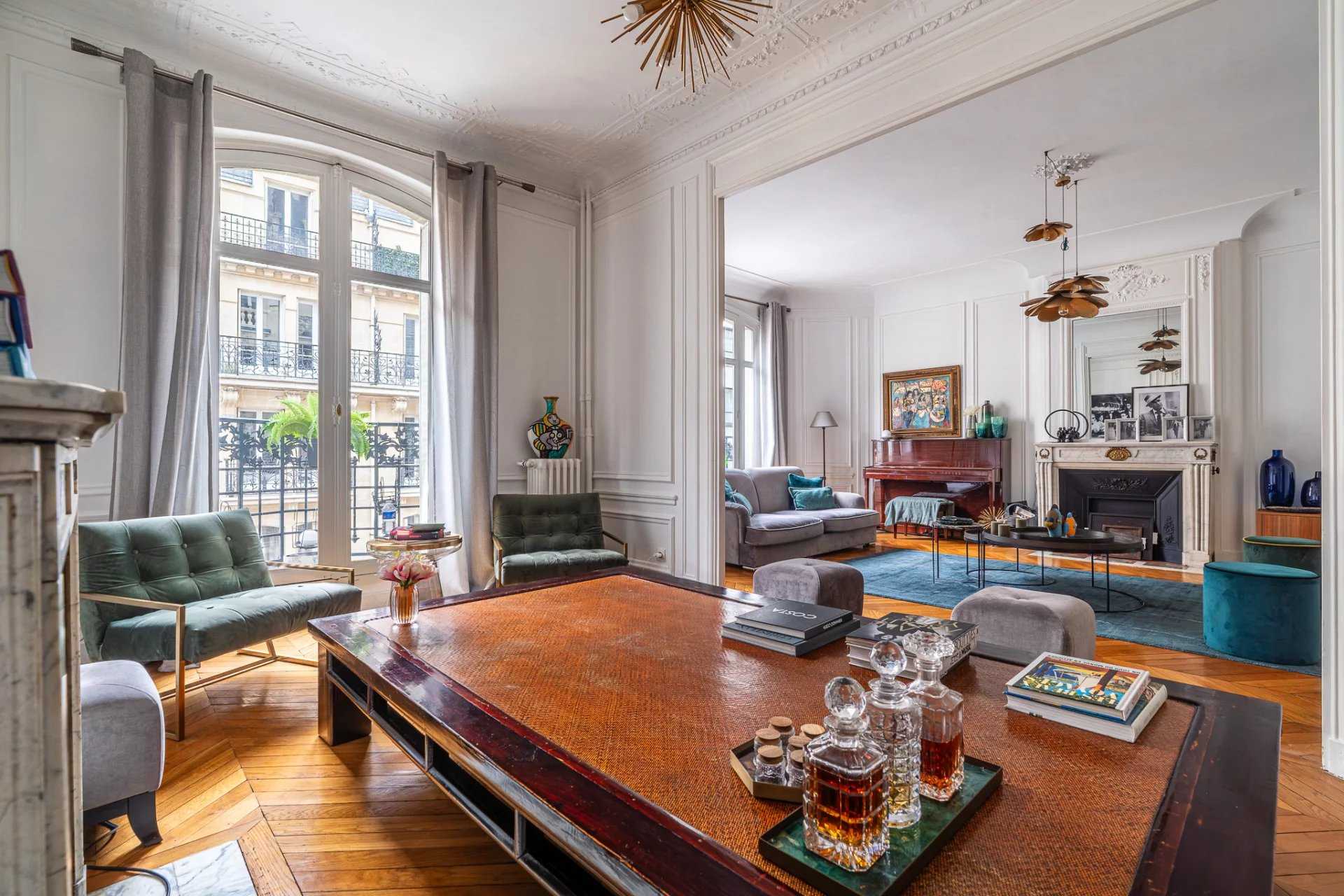 Paris  - Apartment 4 Bedrooms
