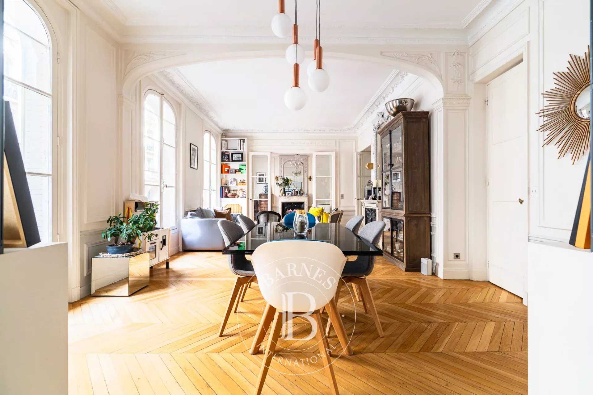 Paris  - Apartment 4 Bedrooms