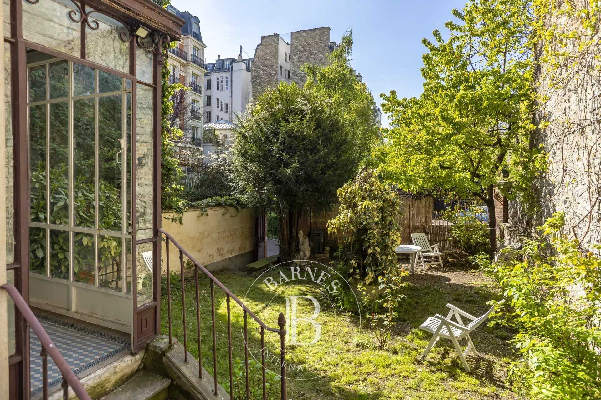 Paris  - House 5 Bedrooms