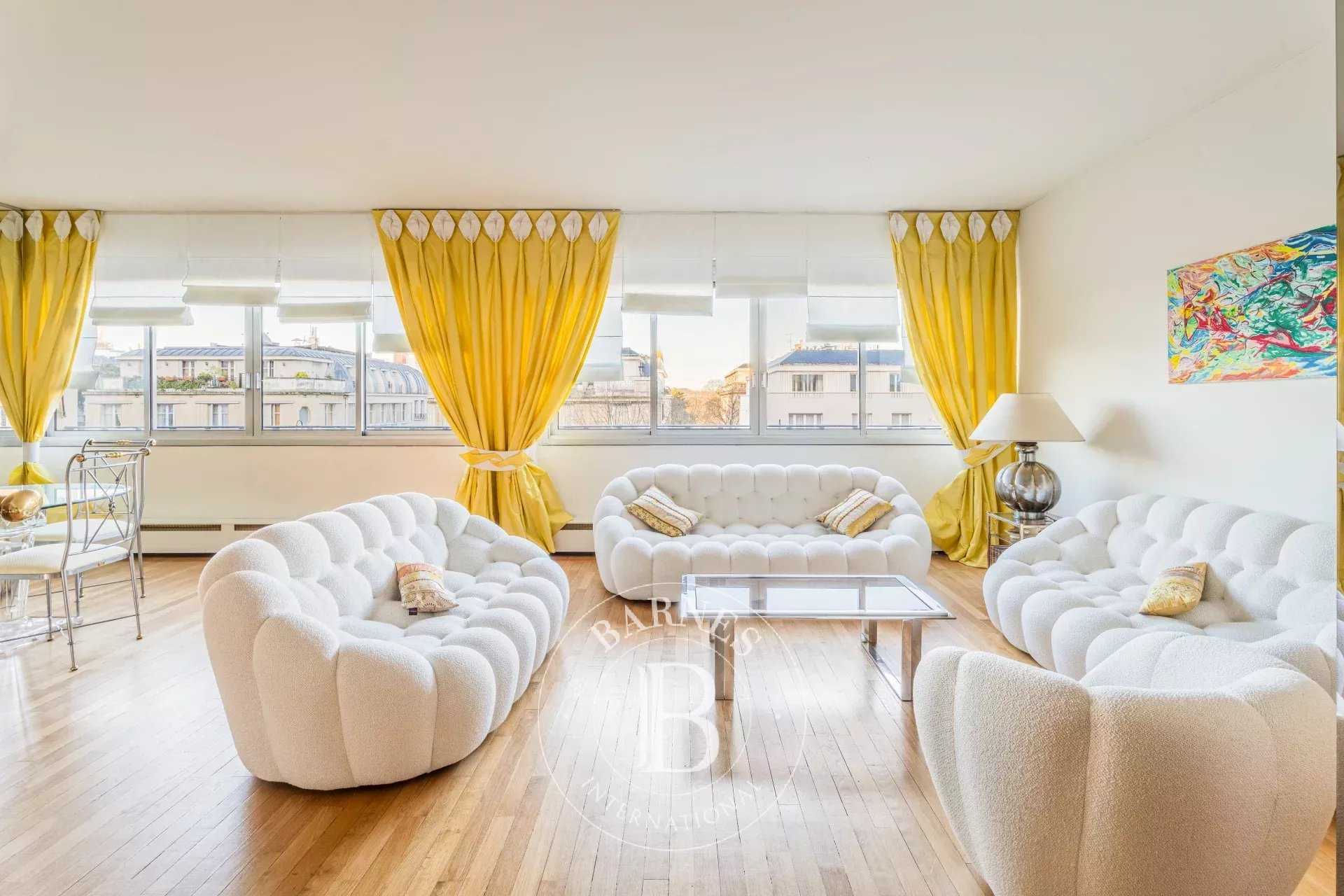 Paris  - Apartment 3 Bedrooms