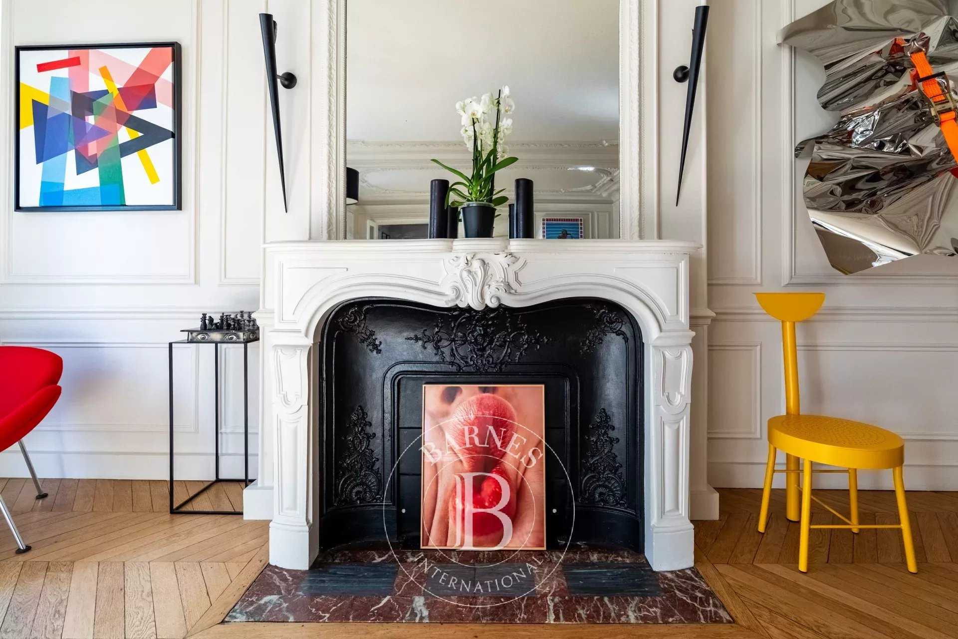 Paris  - Appartement 7 Pi&egrave;ces 4 Chambres