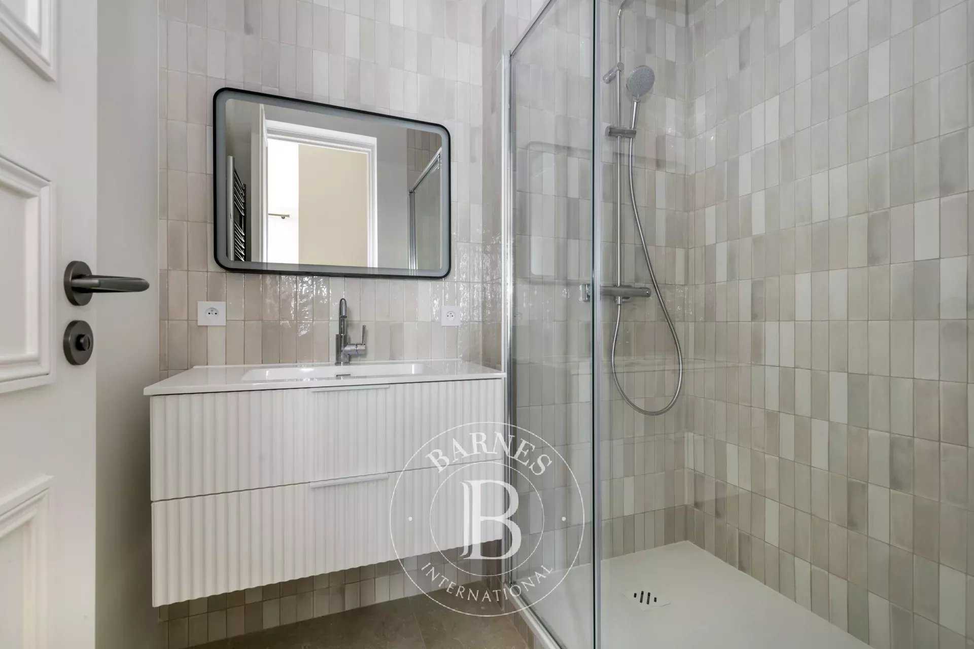 Paris  - Apartment 3 Bedrooms