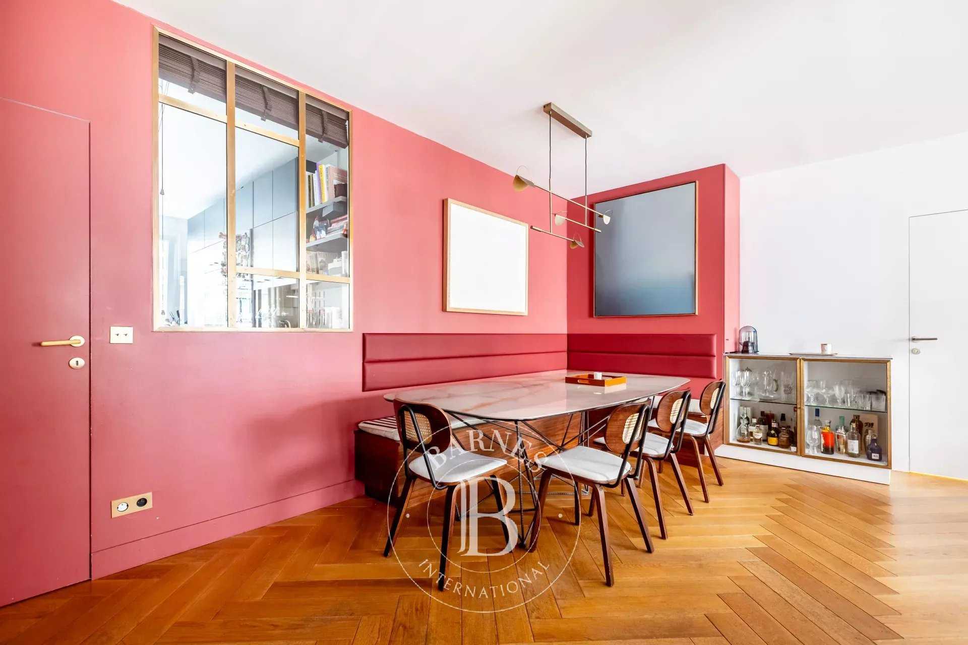 Paris  - Apartment 3 Bedrooms