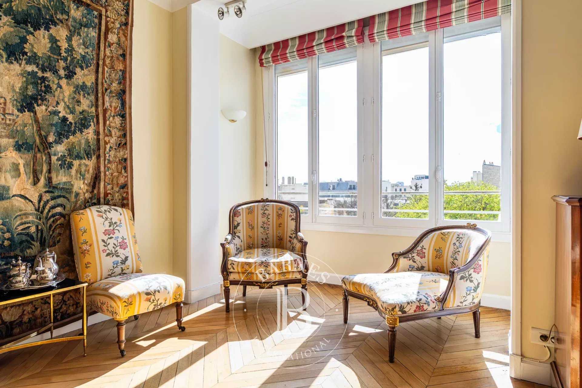 Paris  - Apartment 4 Bedrooms