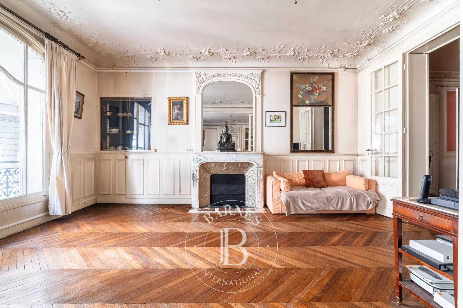 Paris  - Appartement 7 Pi&egrave;ces 5 Chambres