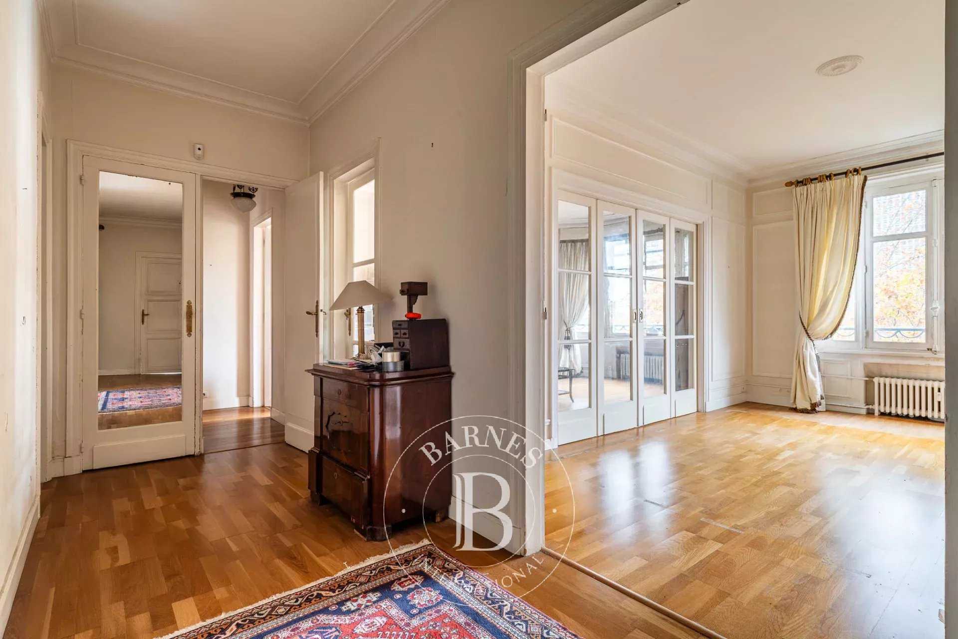 Paris  - Apartment 2 Bedrooms