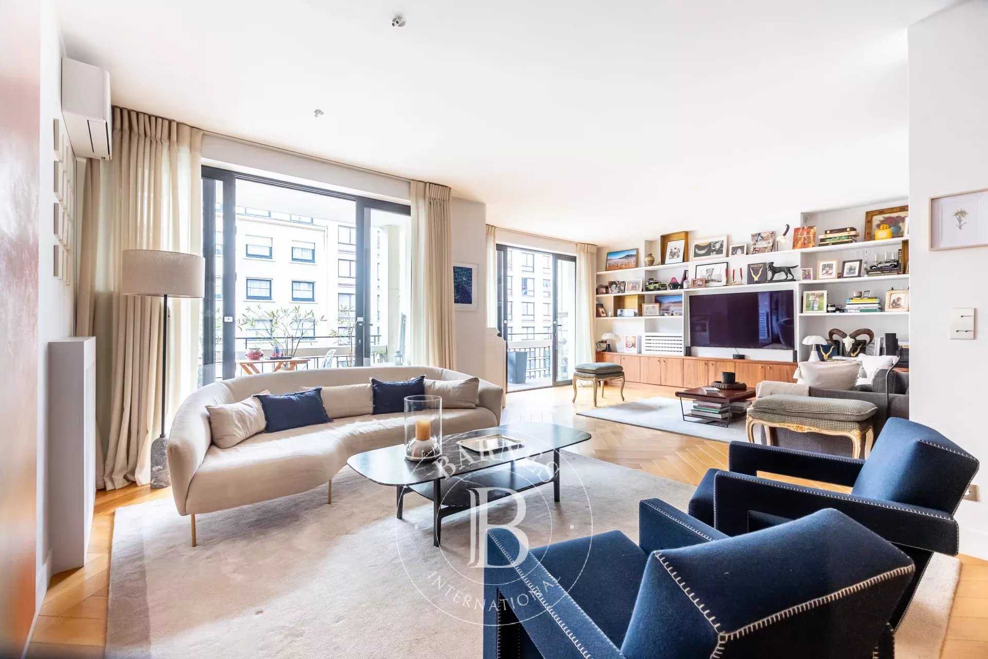 Paris  - Apartment 3 Bedrooms