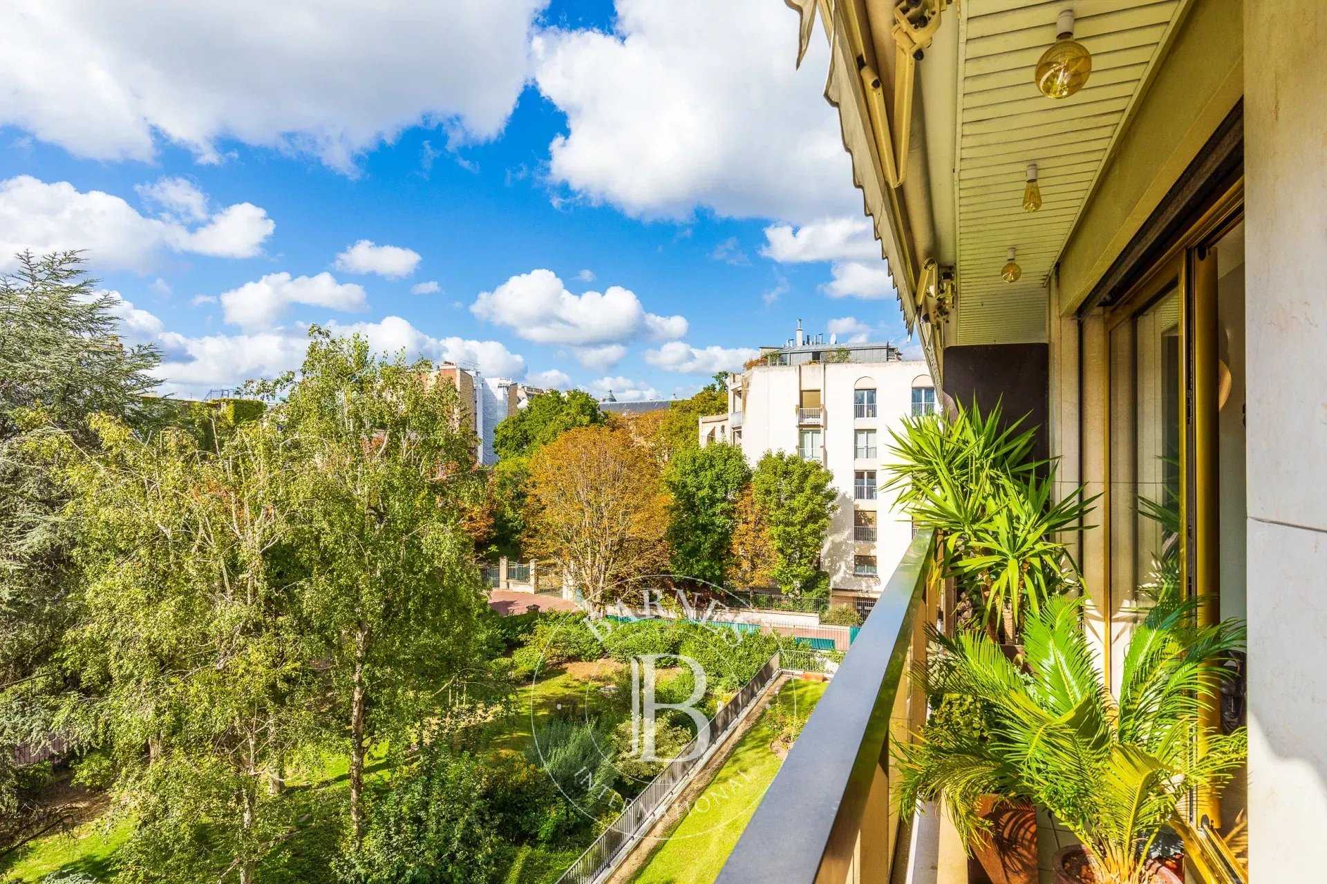 Paris  - Apartment 2 Bedrooms