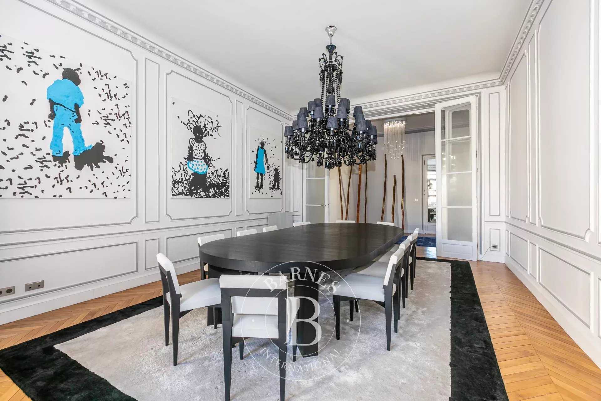 Paris  - Piso 8 Cuartos 4 Habitaciones