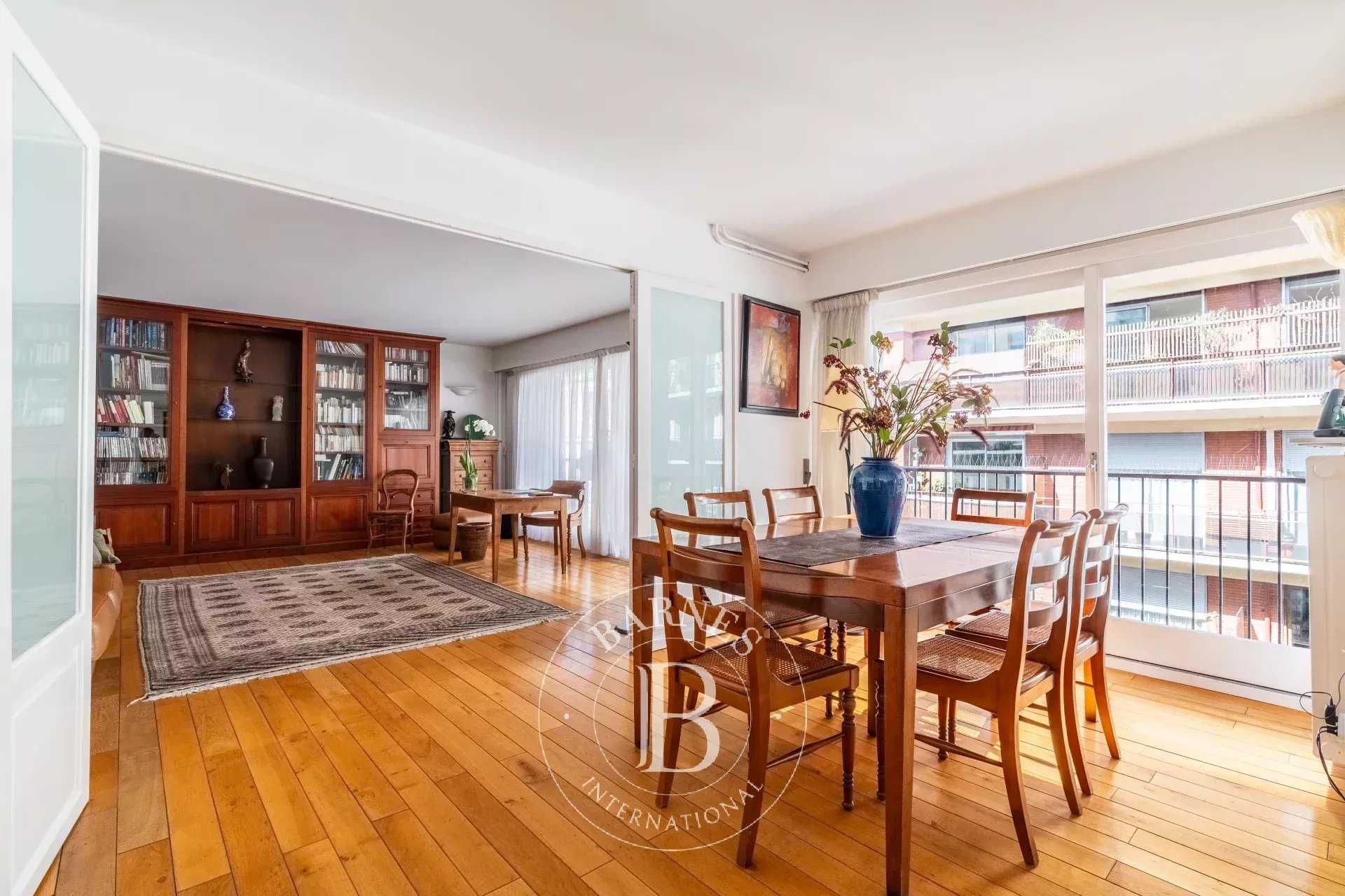 Paris  - Apartment 4 Bedrooms