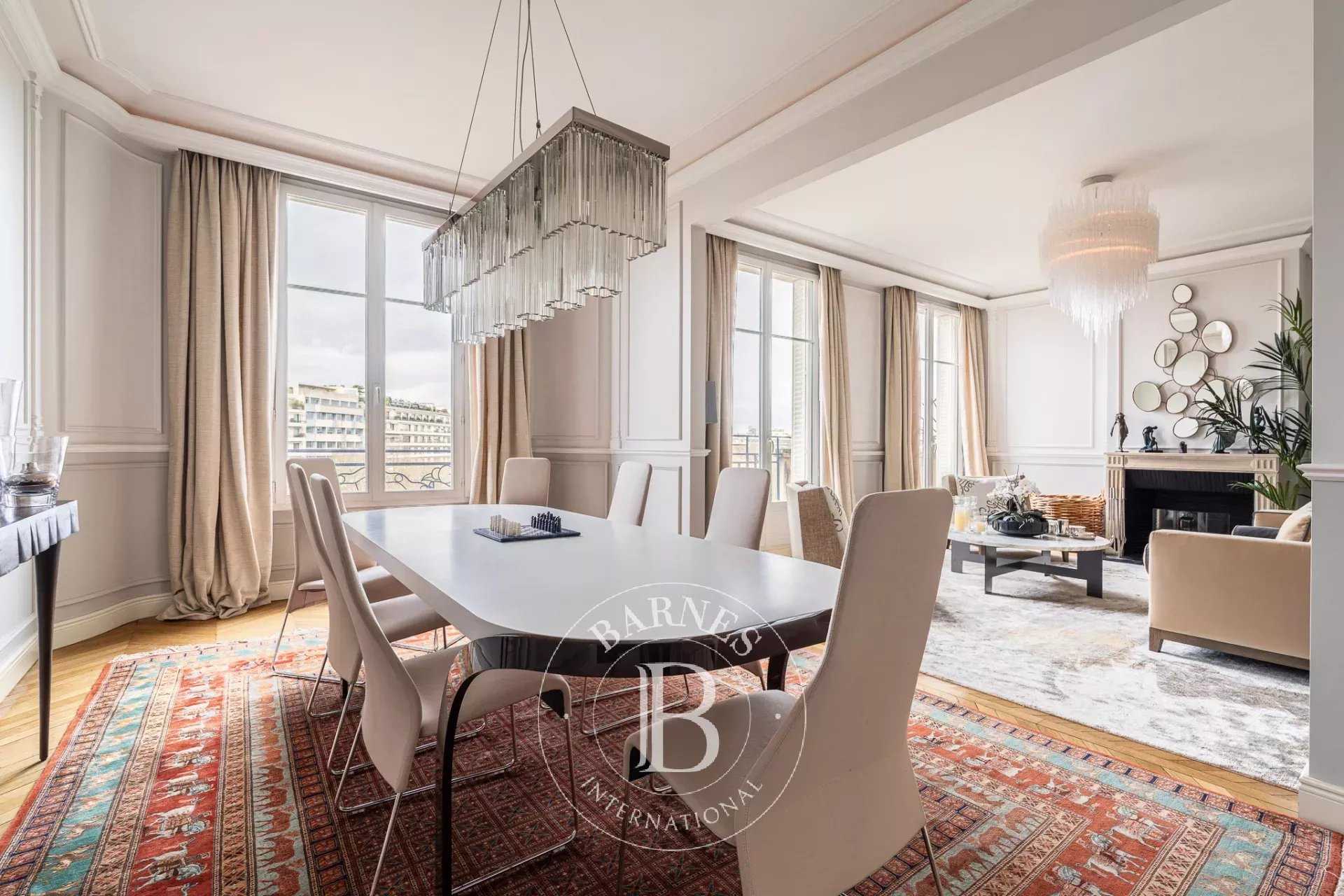 Paris  - Apartment 4 Bedrooms