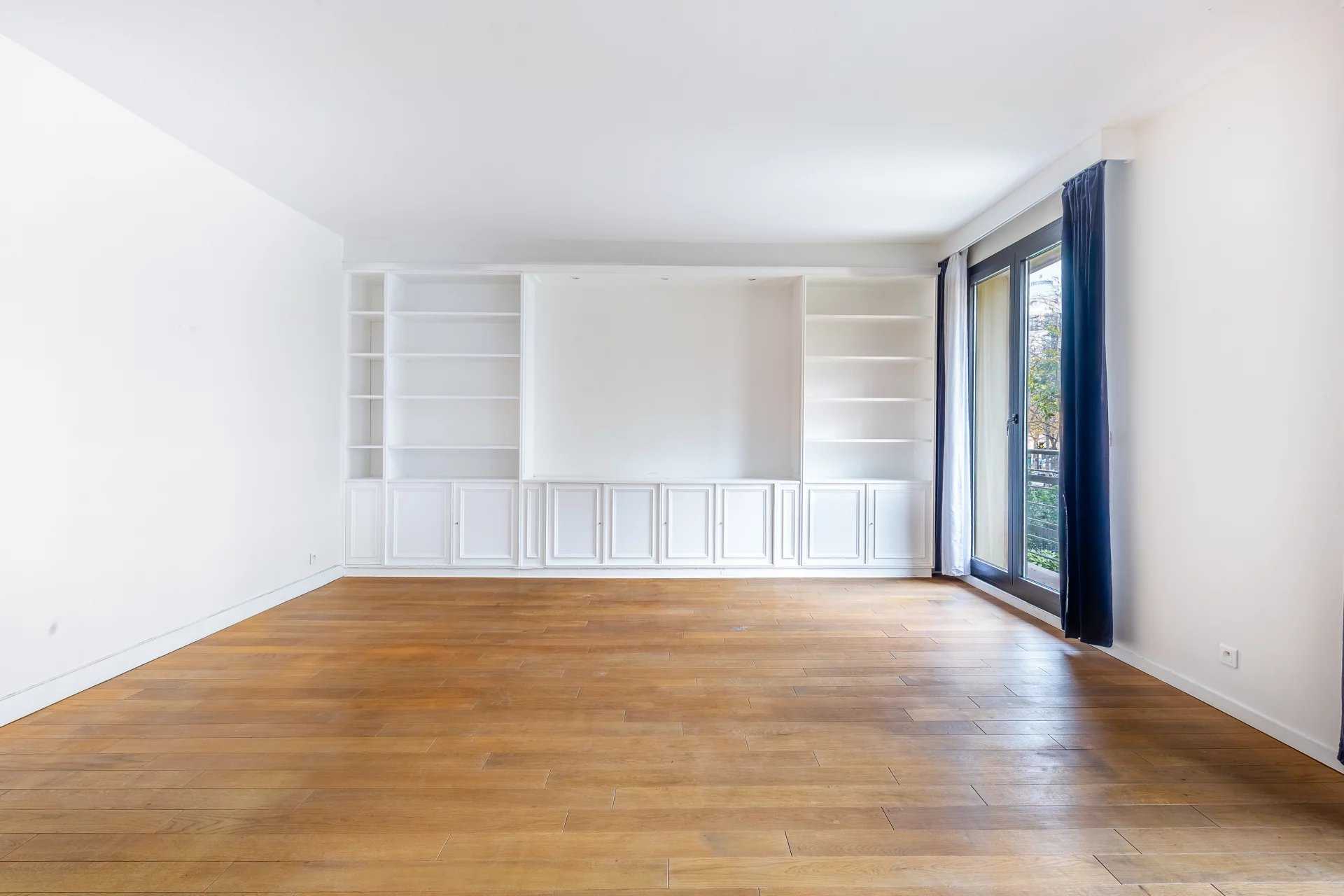 Paris  - Apartment 3 Bedrooms