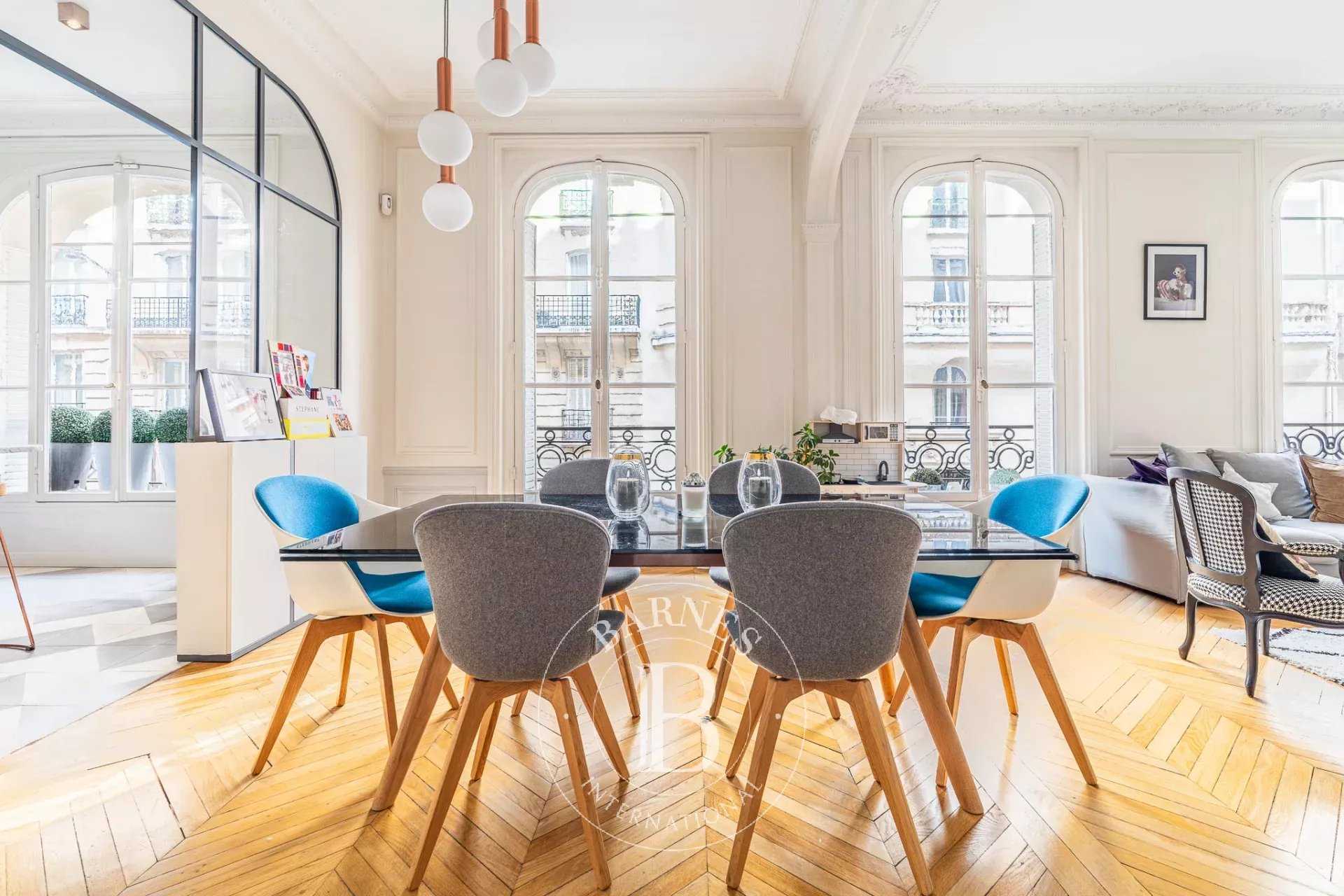 Paris  - Apartment 4 Bedrooms