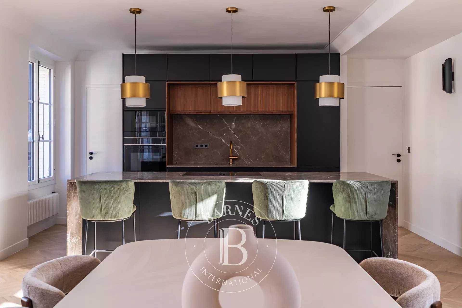 Paris  - Piso 5 Cuartos 4 Habitaciones