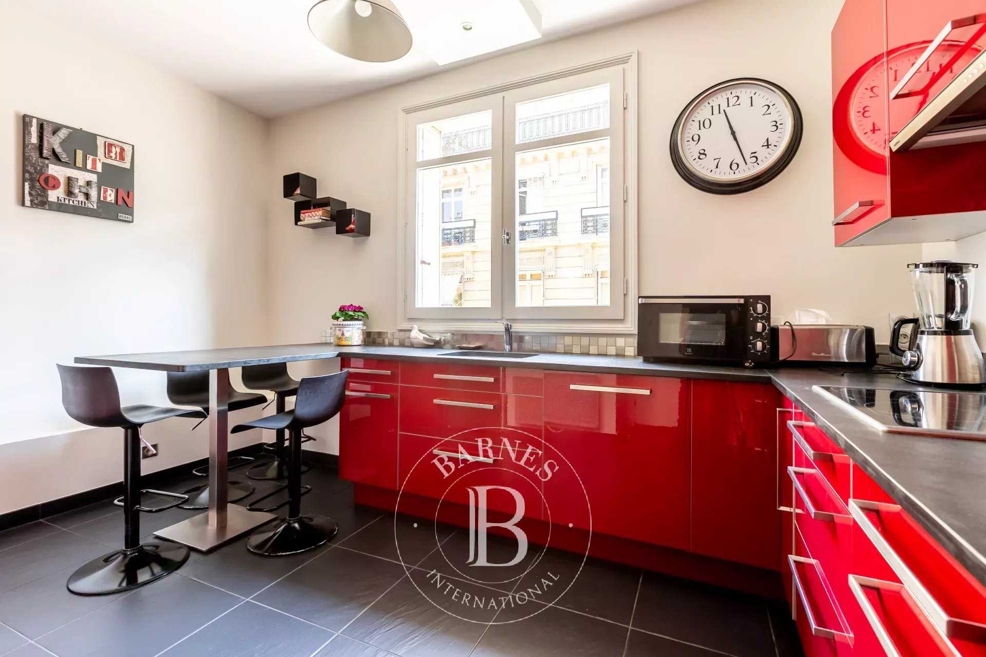 Paris  - Apartment 3 Bedrooms