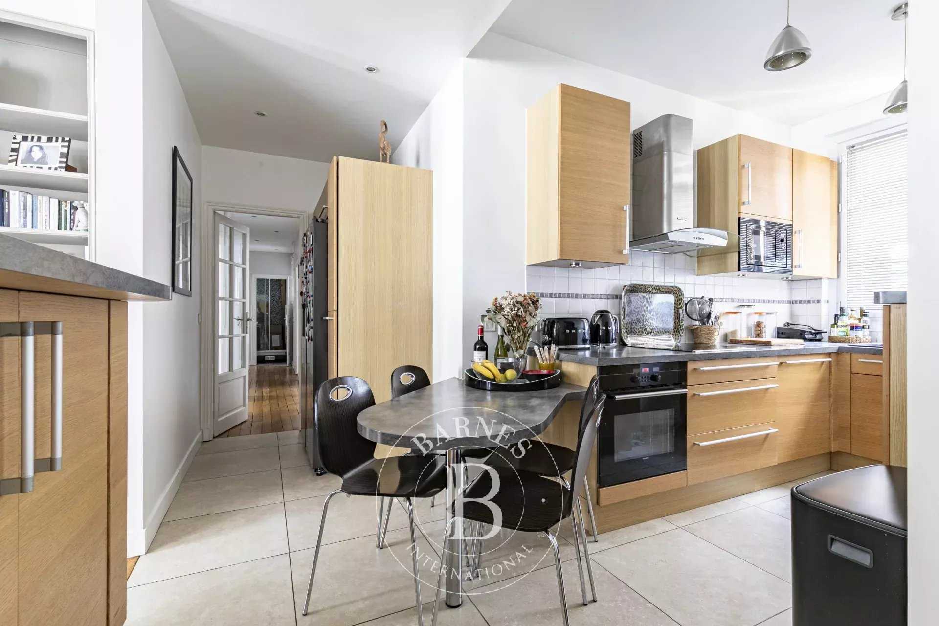 Paris  - Apartment 4 Bedrooms
