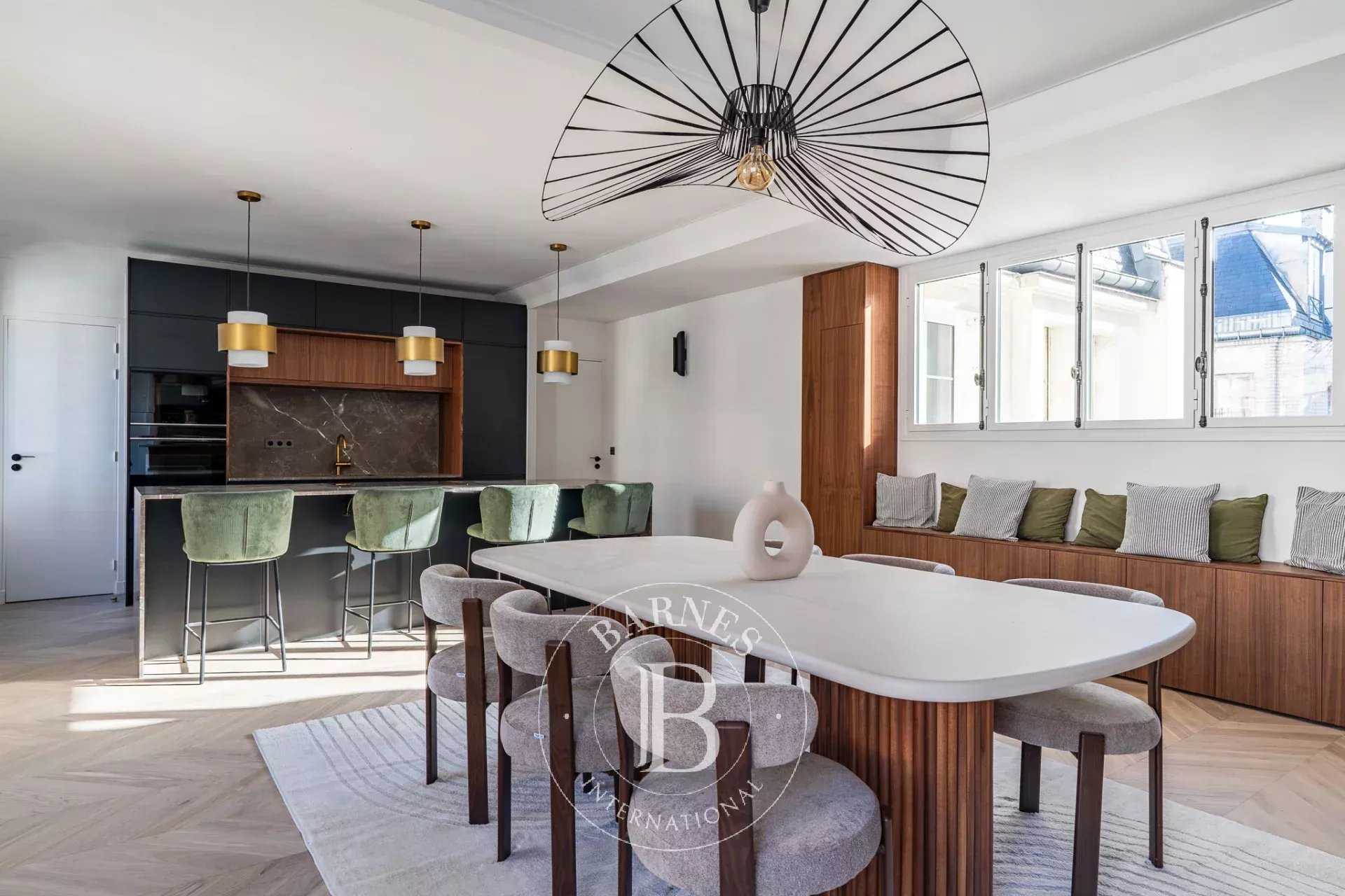 Paris  - Piso 5 Cuartos 4 Habitaciones