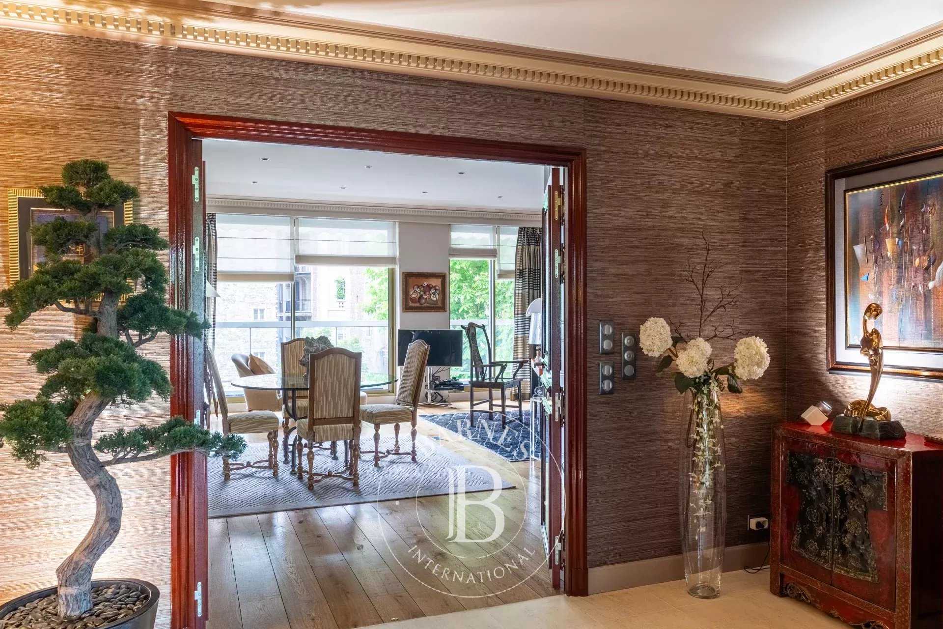 Paris  - Apartment 3 Bedrooms