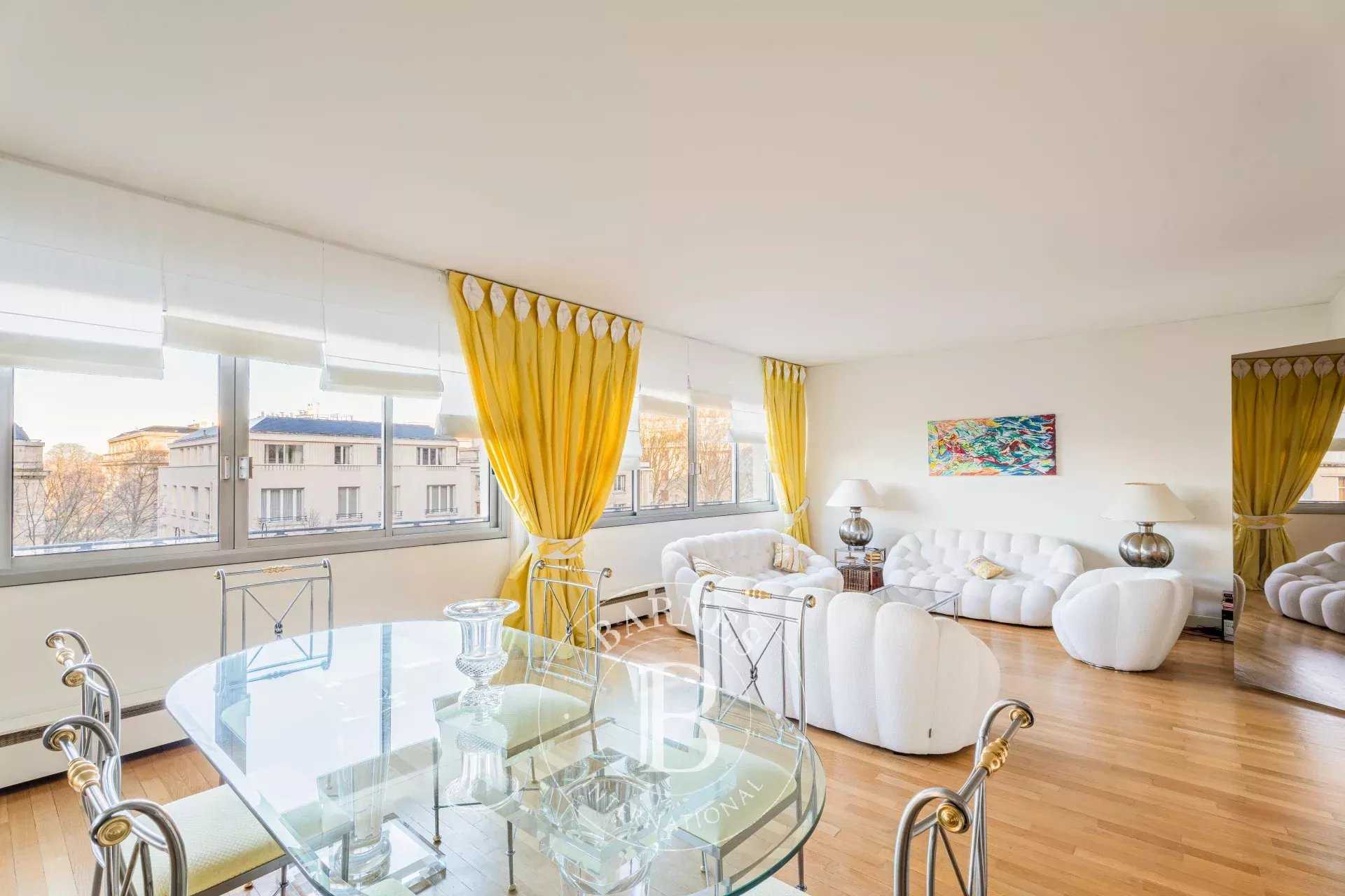 Paris  - Apartment 3 Bedrooms