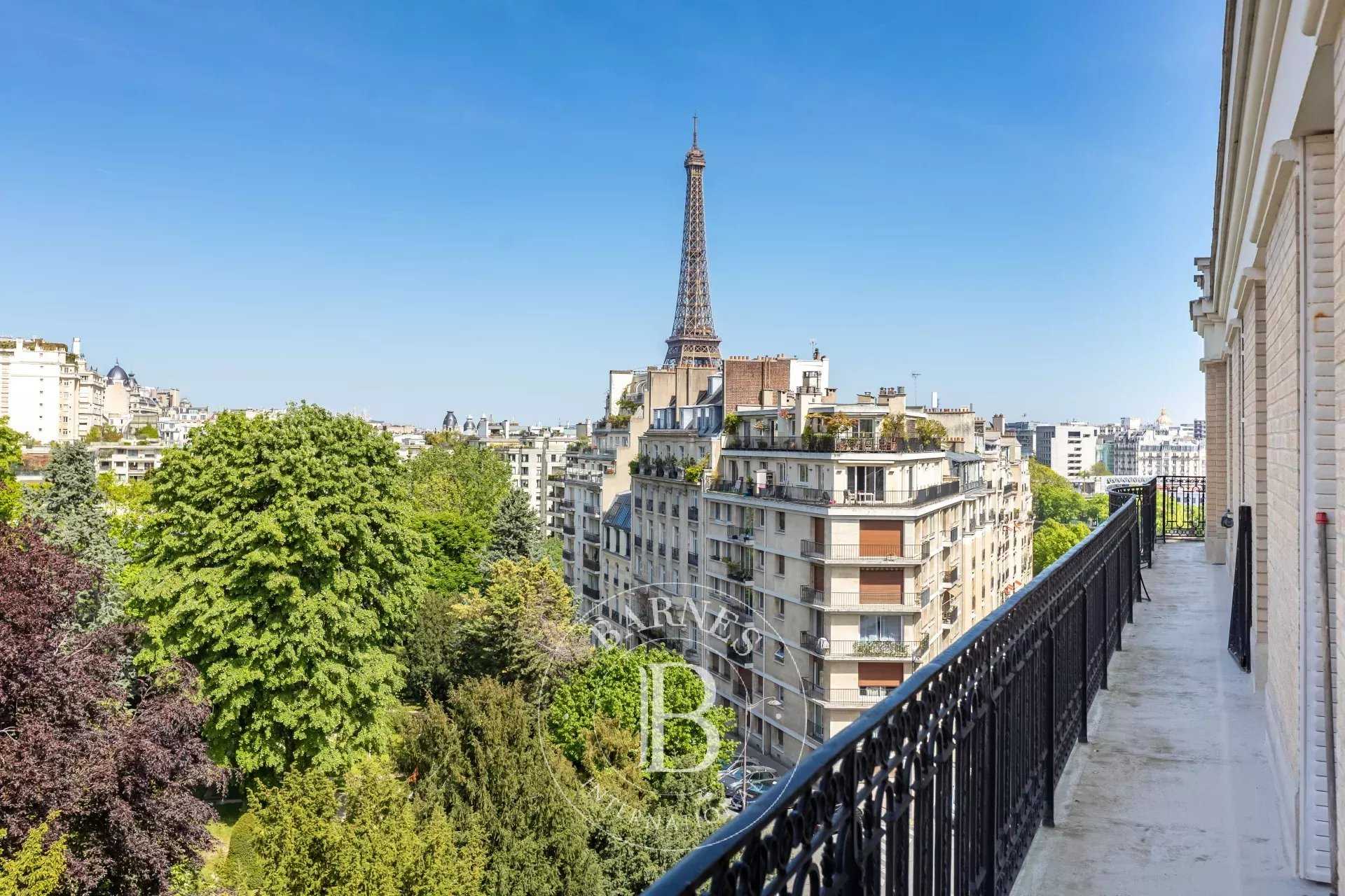 Paris  - Appartement 7 Pi&egrave;ces 4 Chambres