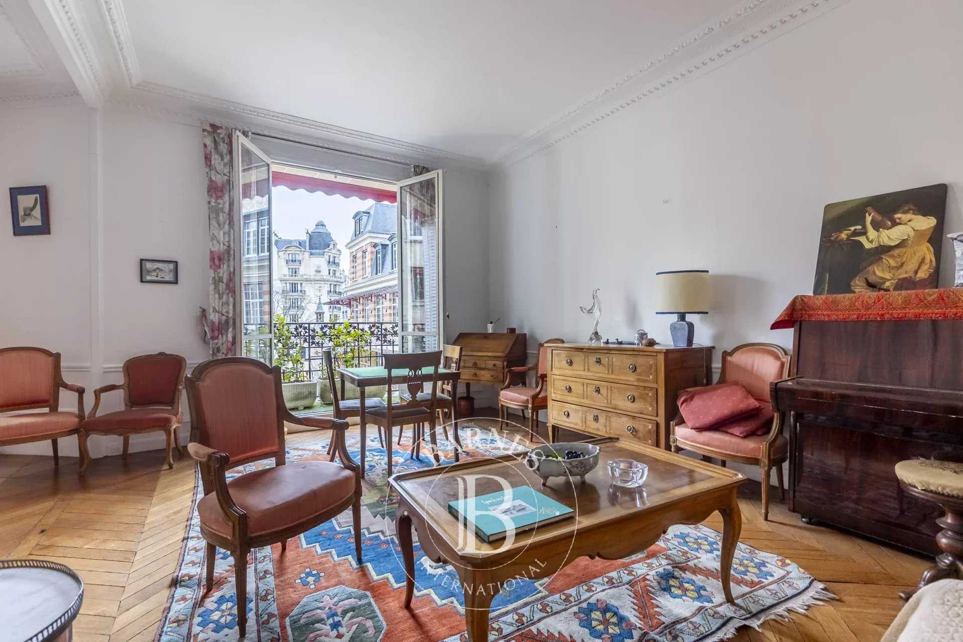 Appartement Paris 75016  -  ref 85660578 (picture 1)