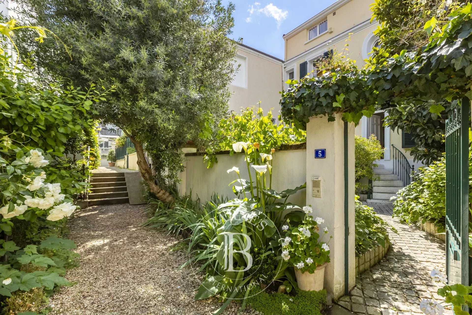 Maison Paris 75016  -  ref 85268815 (picture 2)