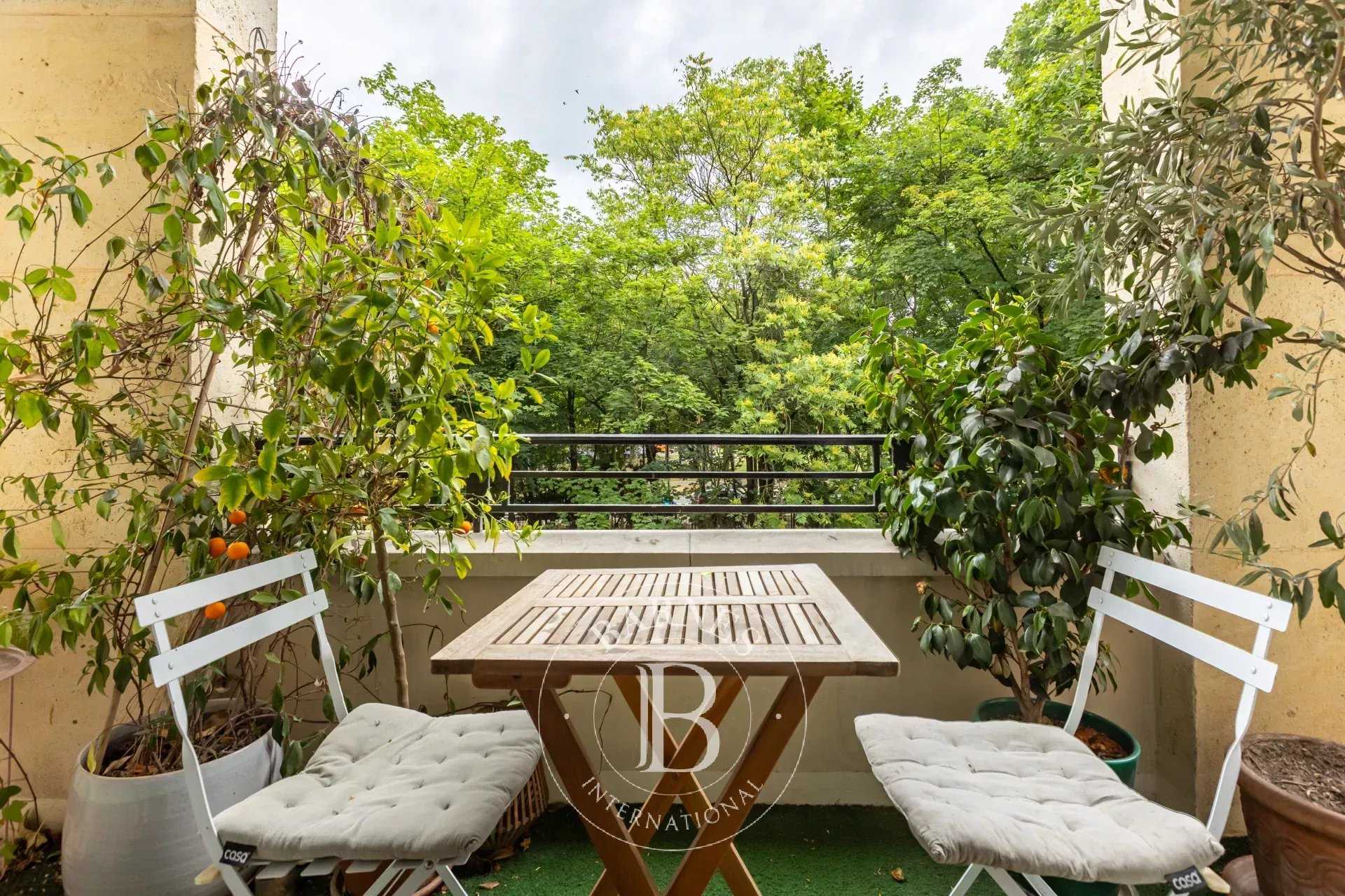 Apartment Paris 75016  -  ref 85984878 (picture 1)