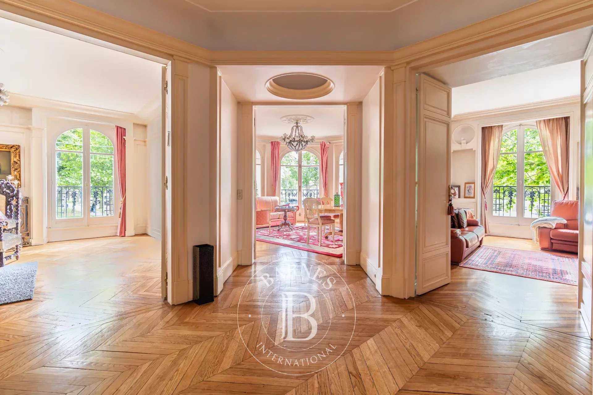 Apartment Paris 75016  -  ref 83639104 (picture 2)
