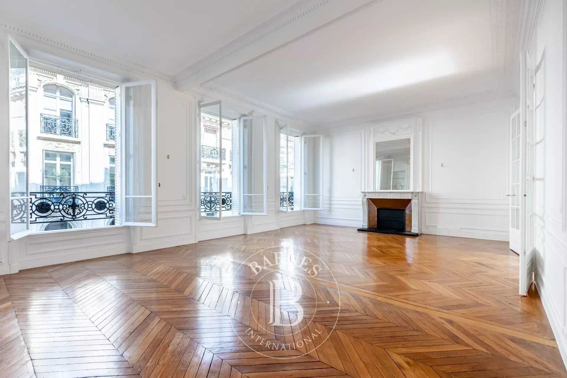 Appartement Paris 75016  -  ref 86333910 (picture 1)