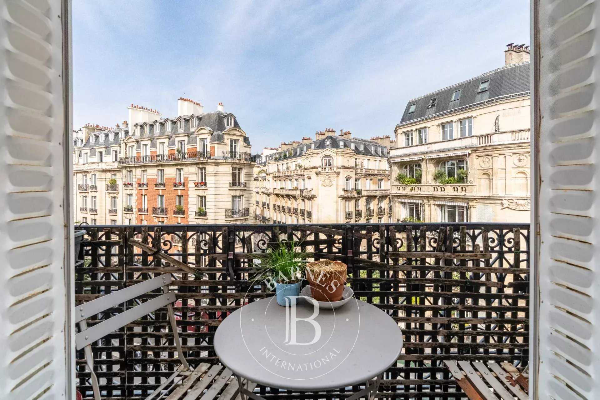 Appartement Paris 75016  -  ref 85978040 (picture 1)