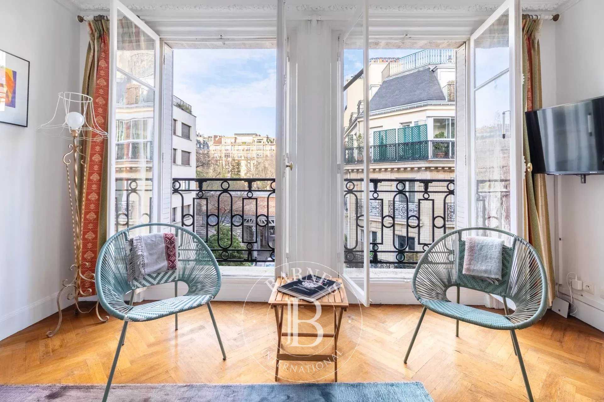 Apartment Paris 75016  -  ref 85696070 (picture 1)