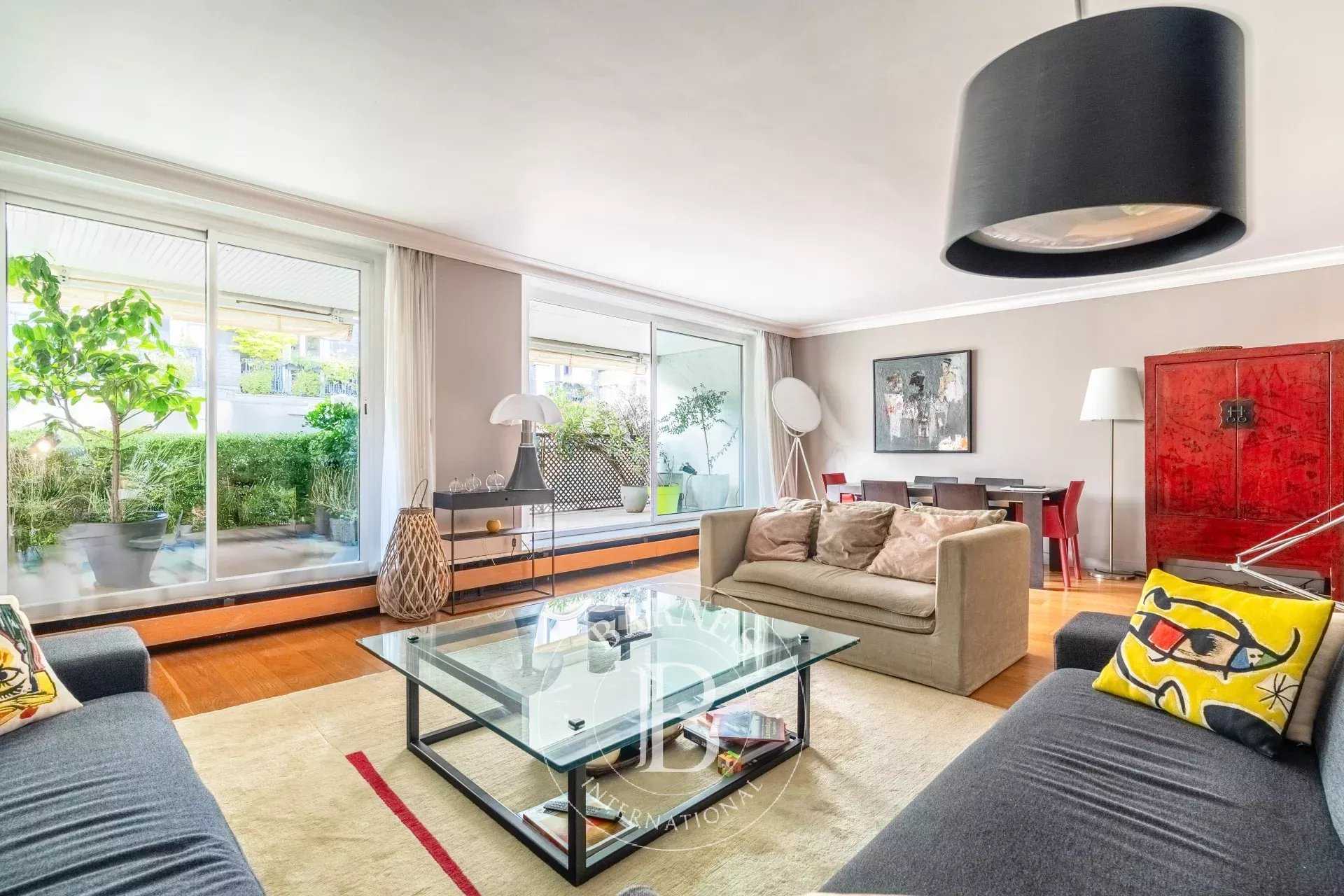Apartment Paris 75016  -  ref 85956053 (picture 1)