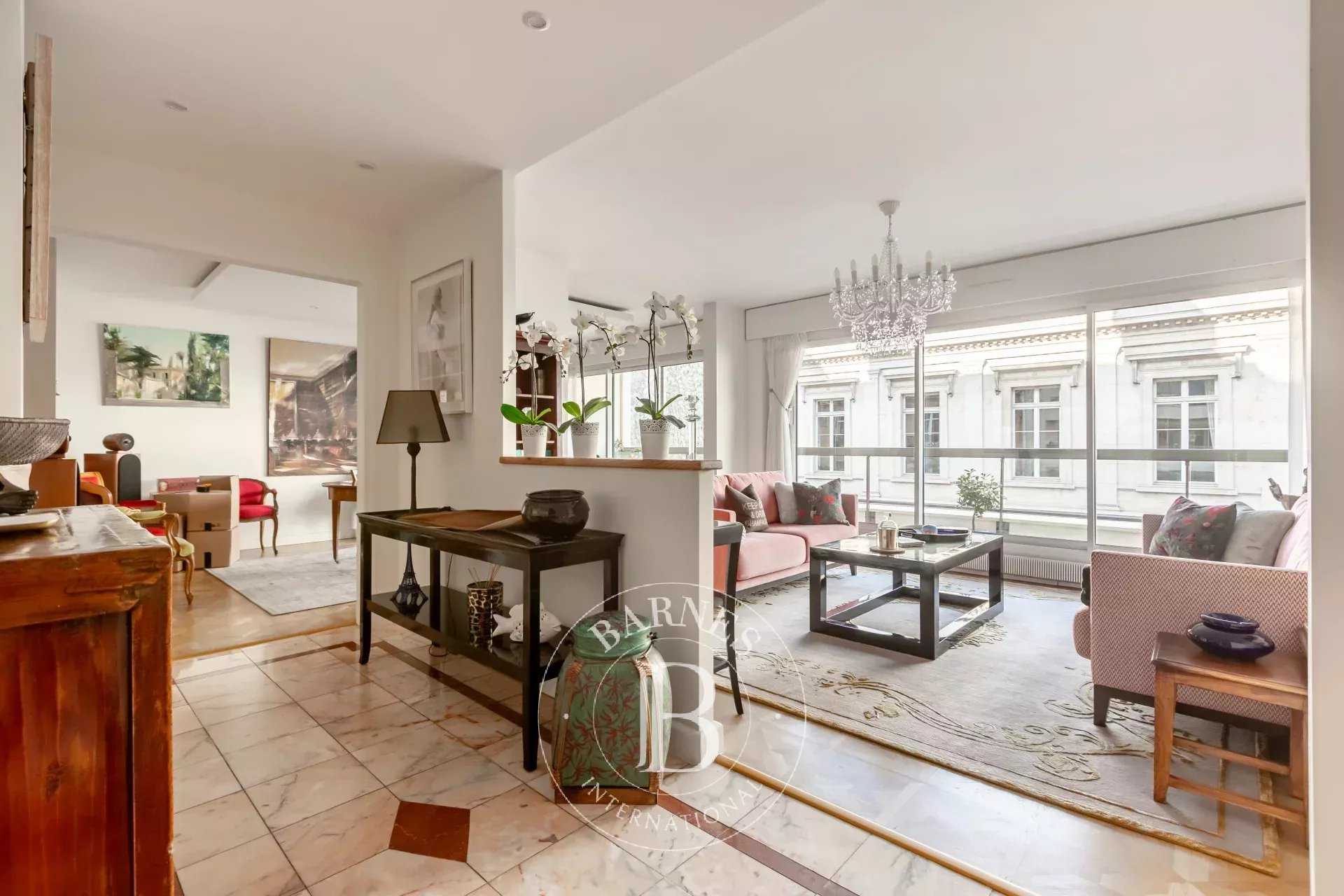 Appartement Paris 75016  -  ref 85662827 (picture 2)