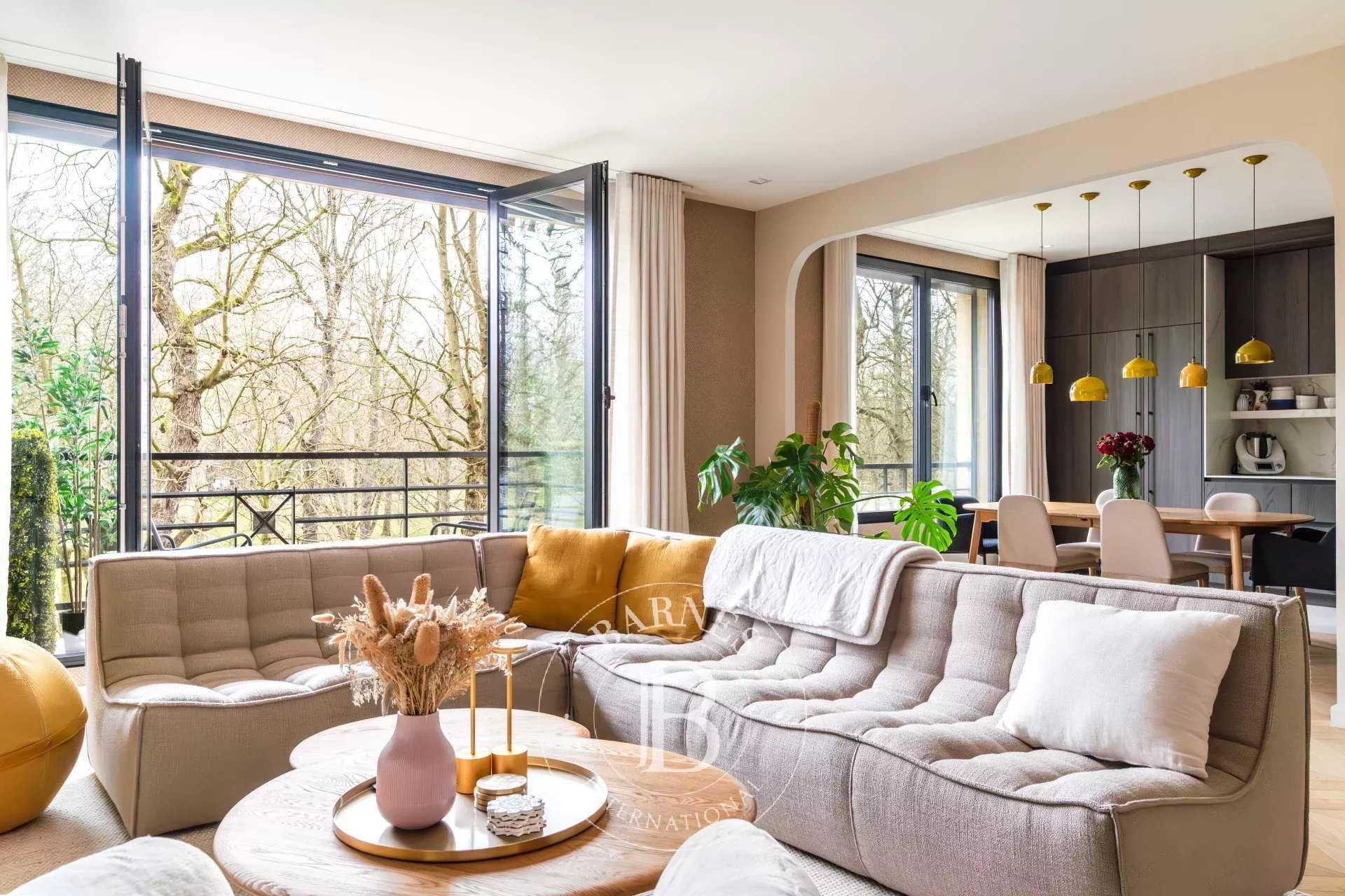 Apartment Paris 75016  -  ref 85657593 (picture 1)