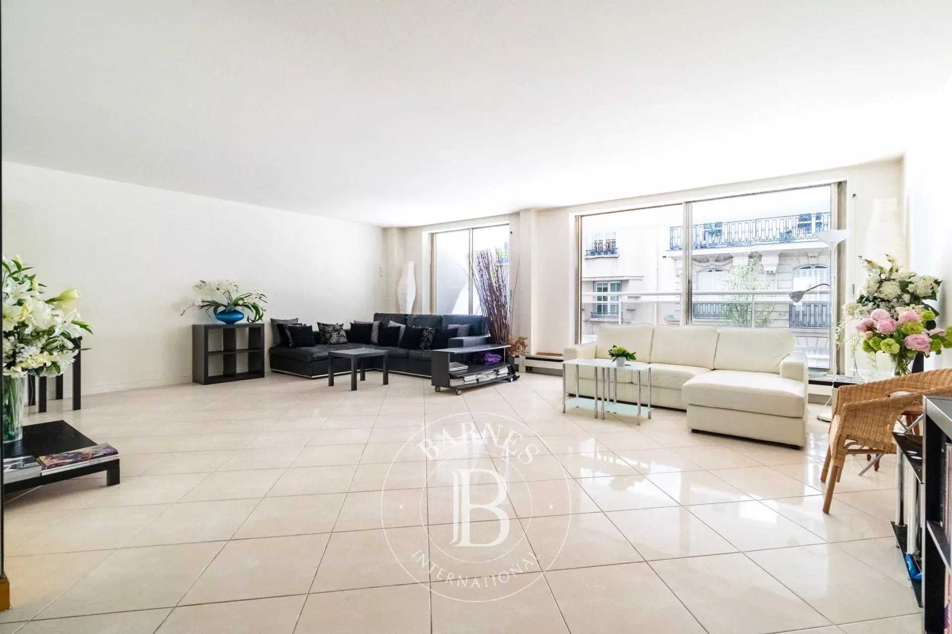 Appartement Paris 75016  -  ref 85907846 (picture 2)