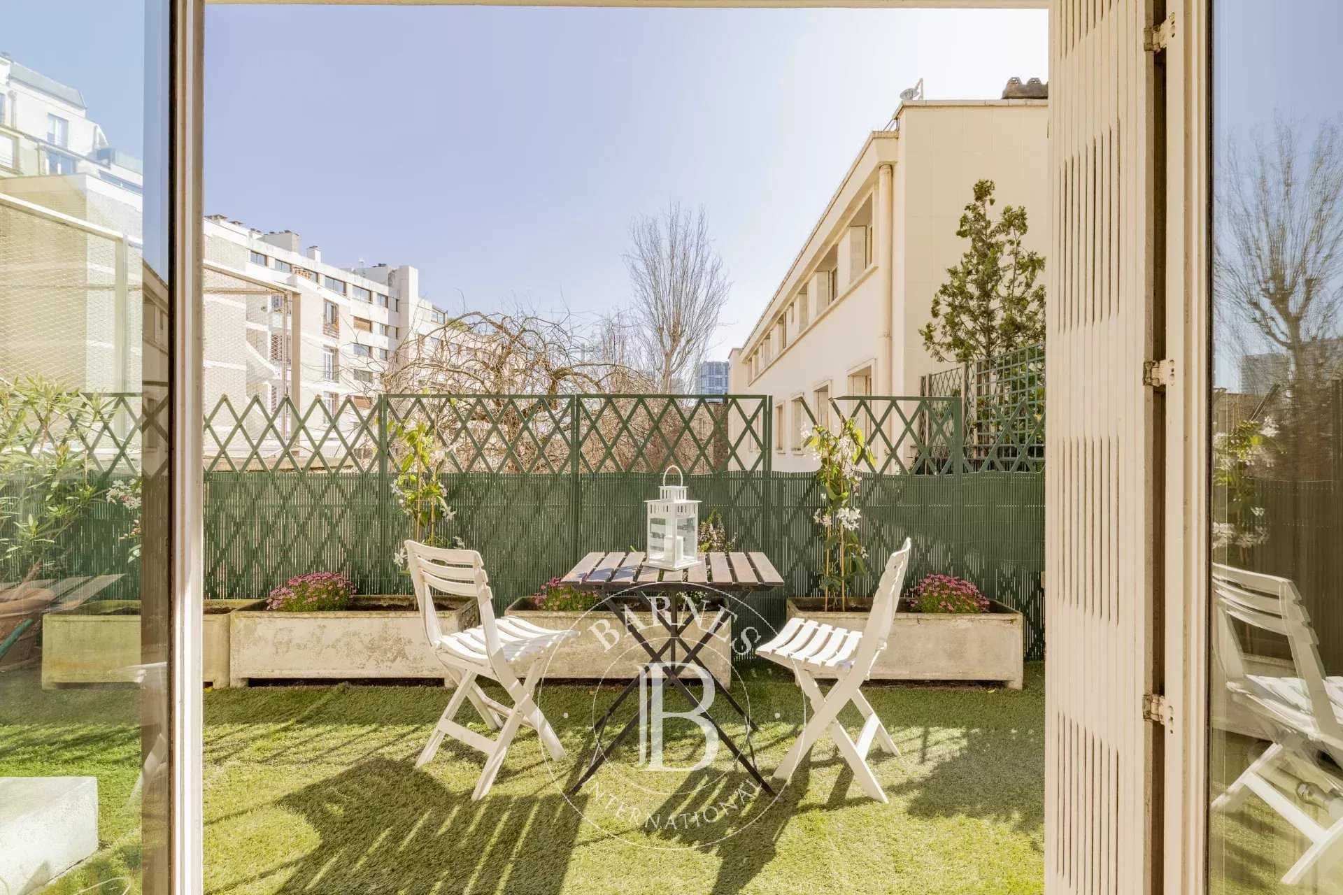 Apartment Paris 75016  -  ref 85720124 (picture 1)