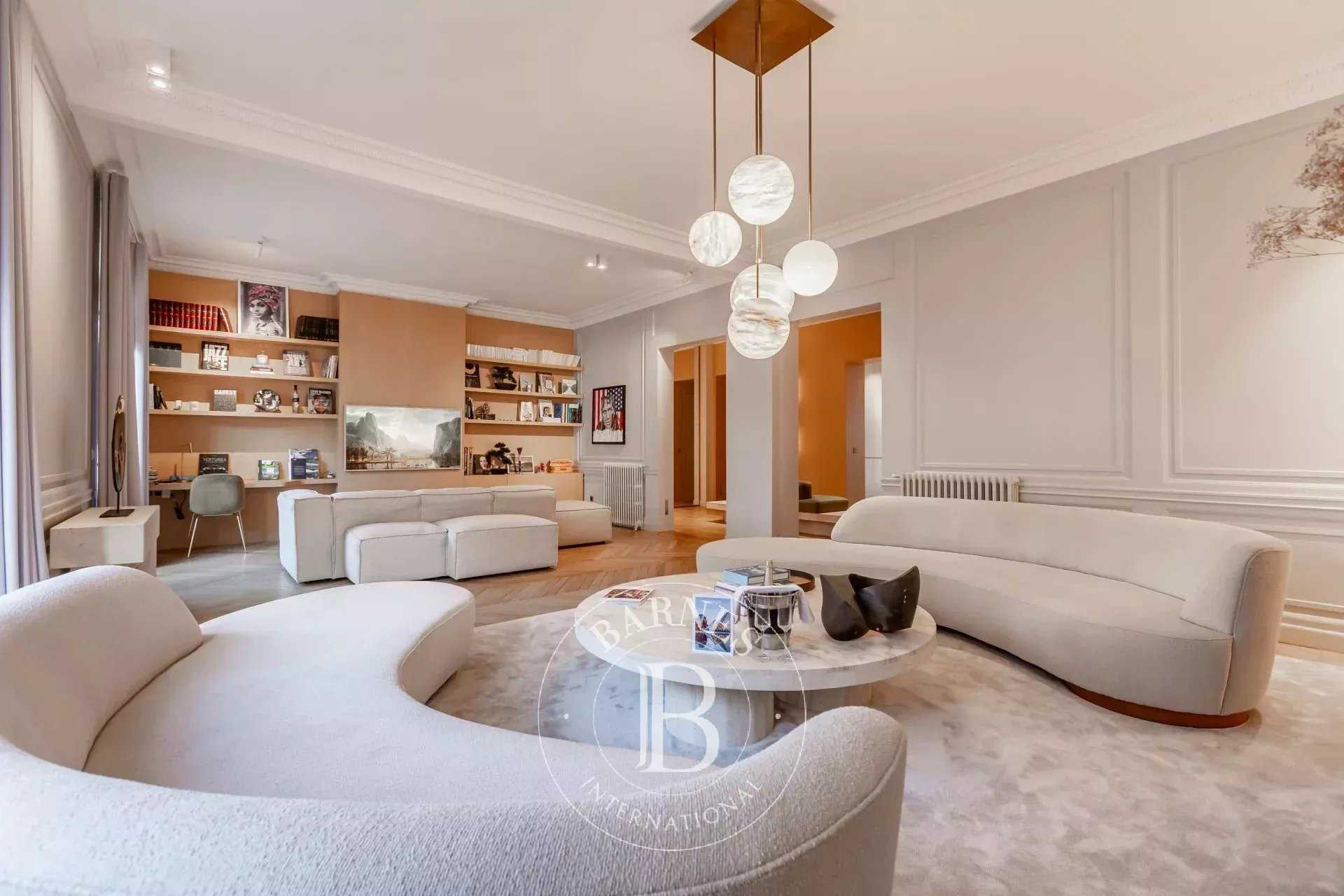 Apartment Paris 75016  -  ref 86467759 (picture 1)