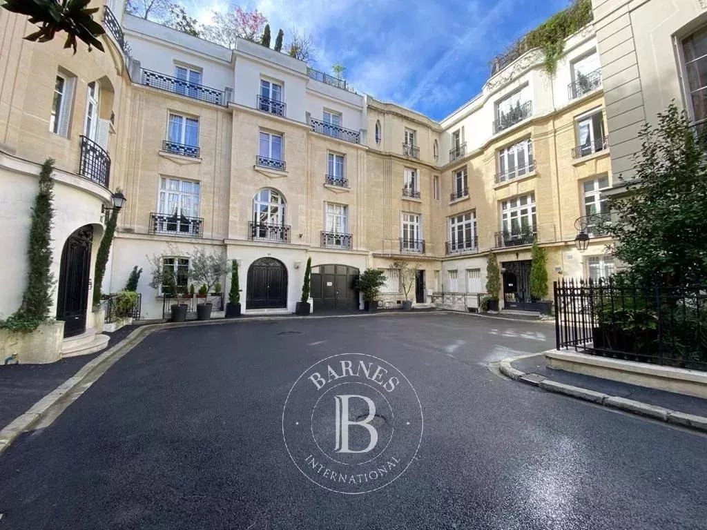 Paris  - Palacete 10 Cuartos 5 Habitaciones - picture 8
