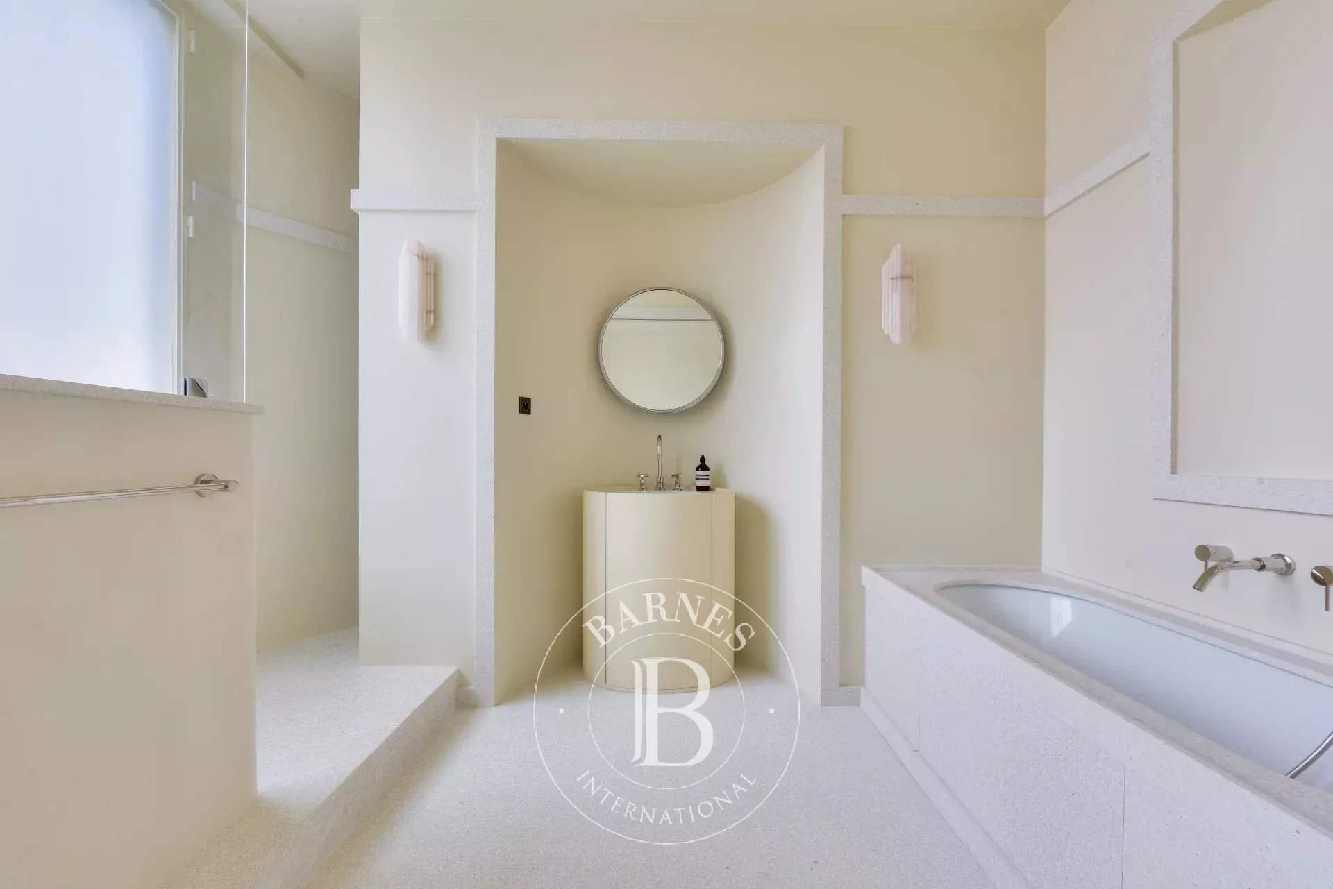 Paris  - Appartement 5 Pi&egrave;ces 4 Chambres - picture 11