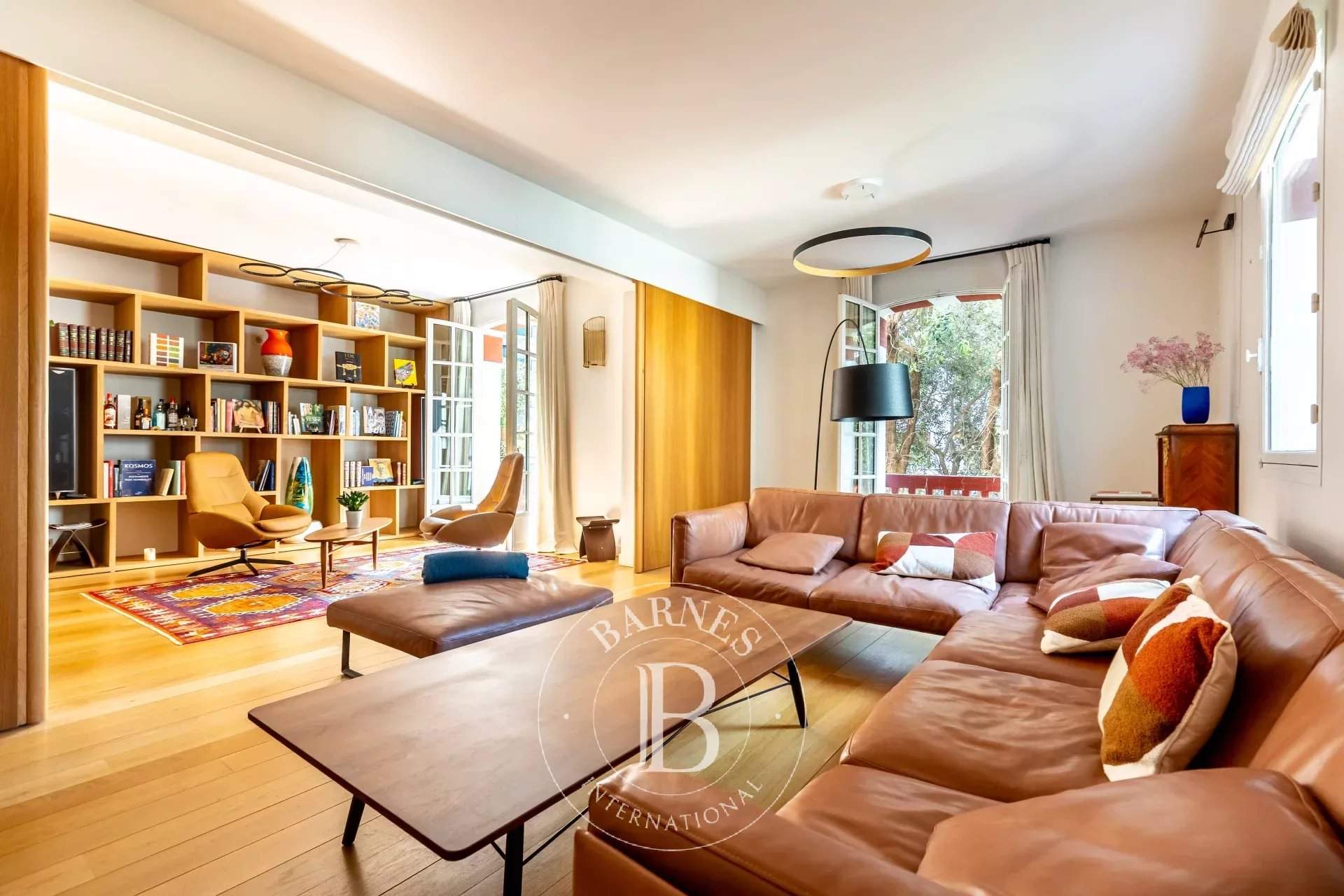Paris  - Mansion 6 Bedrooms - picture 11