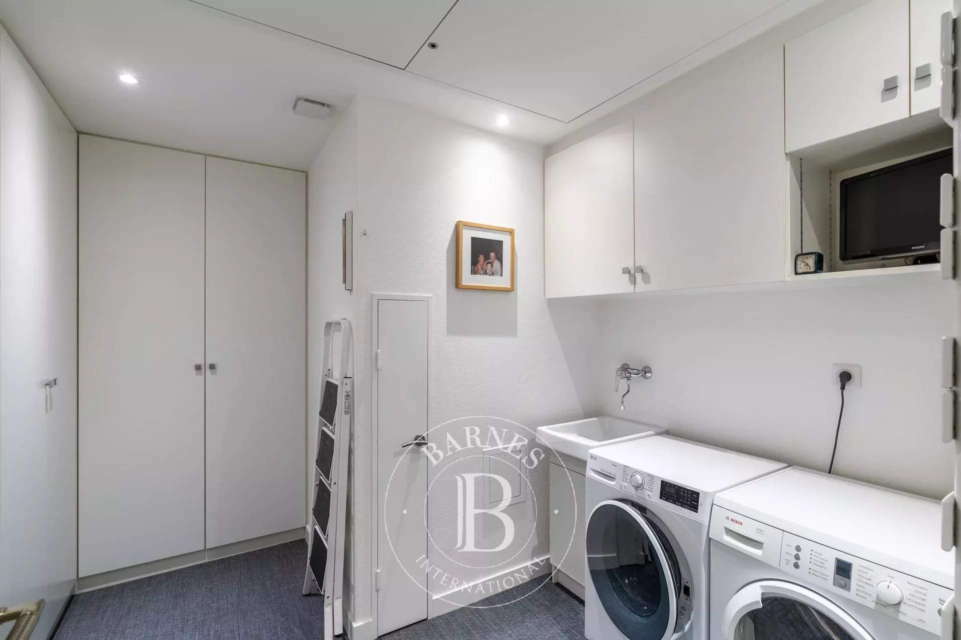 Paris  - Apartment 3 Bedrooms - picture 11