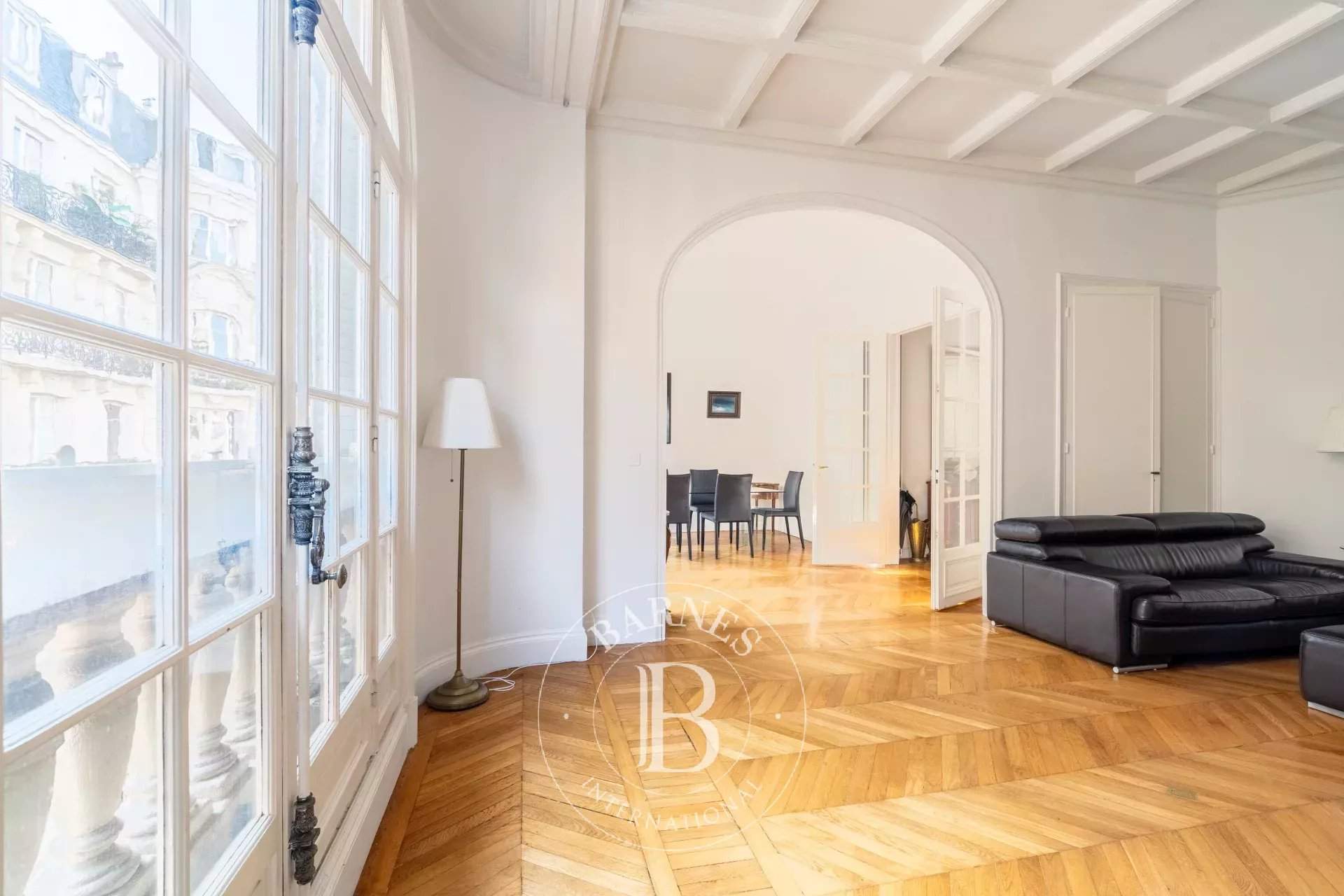 Paris  - Appartement 5 Pi&egrave;ces 3 Chambres - picture 12