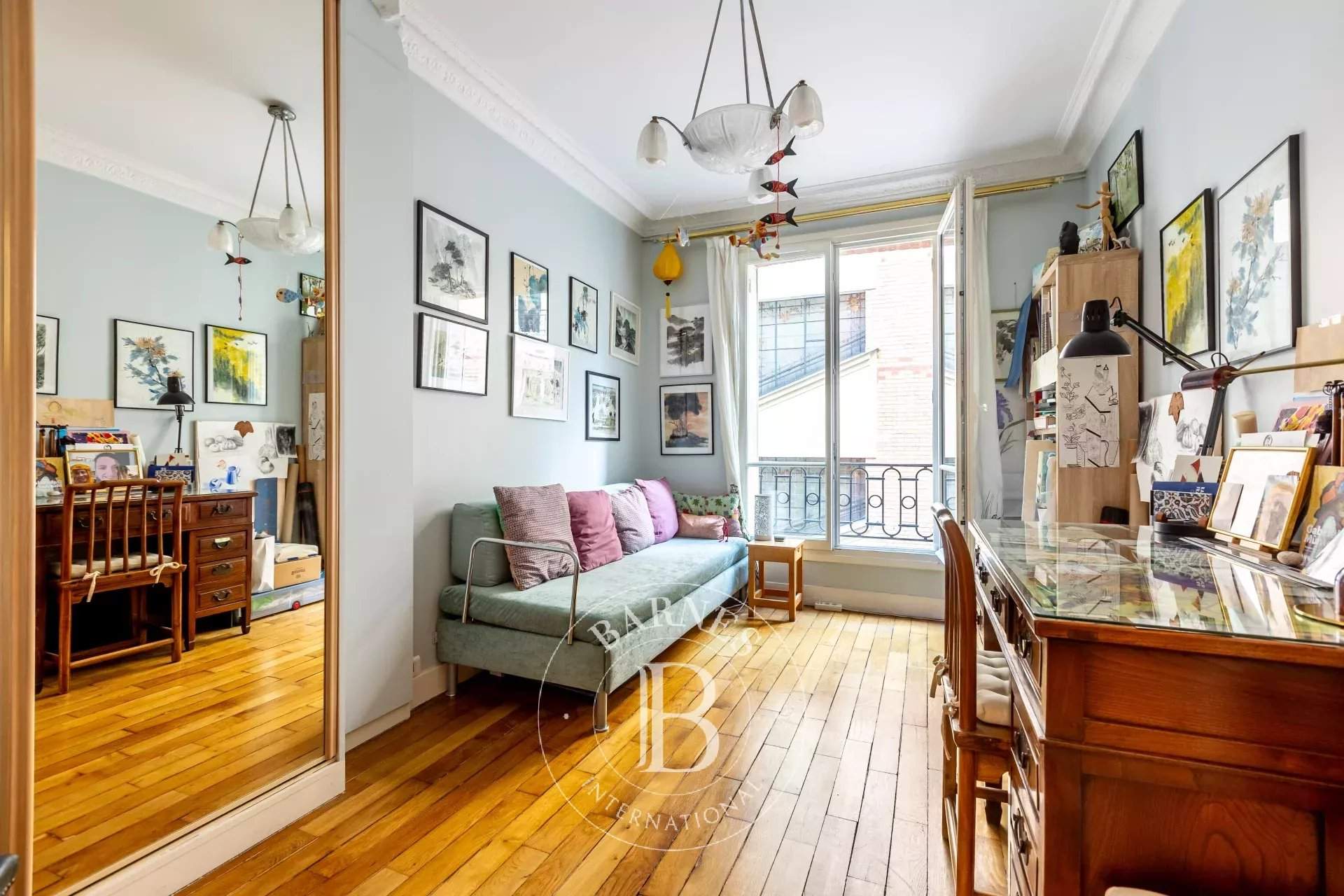 Paris  - Apartment 3 Bedrooms - picture 8