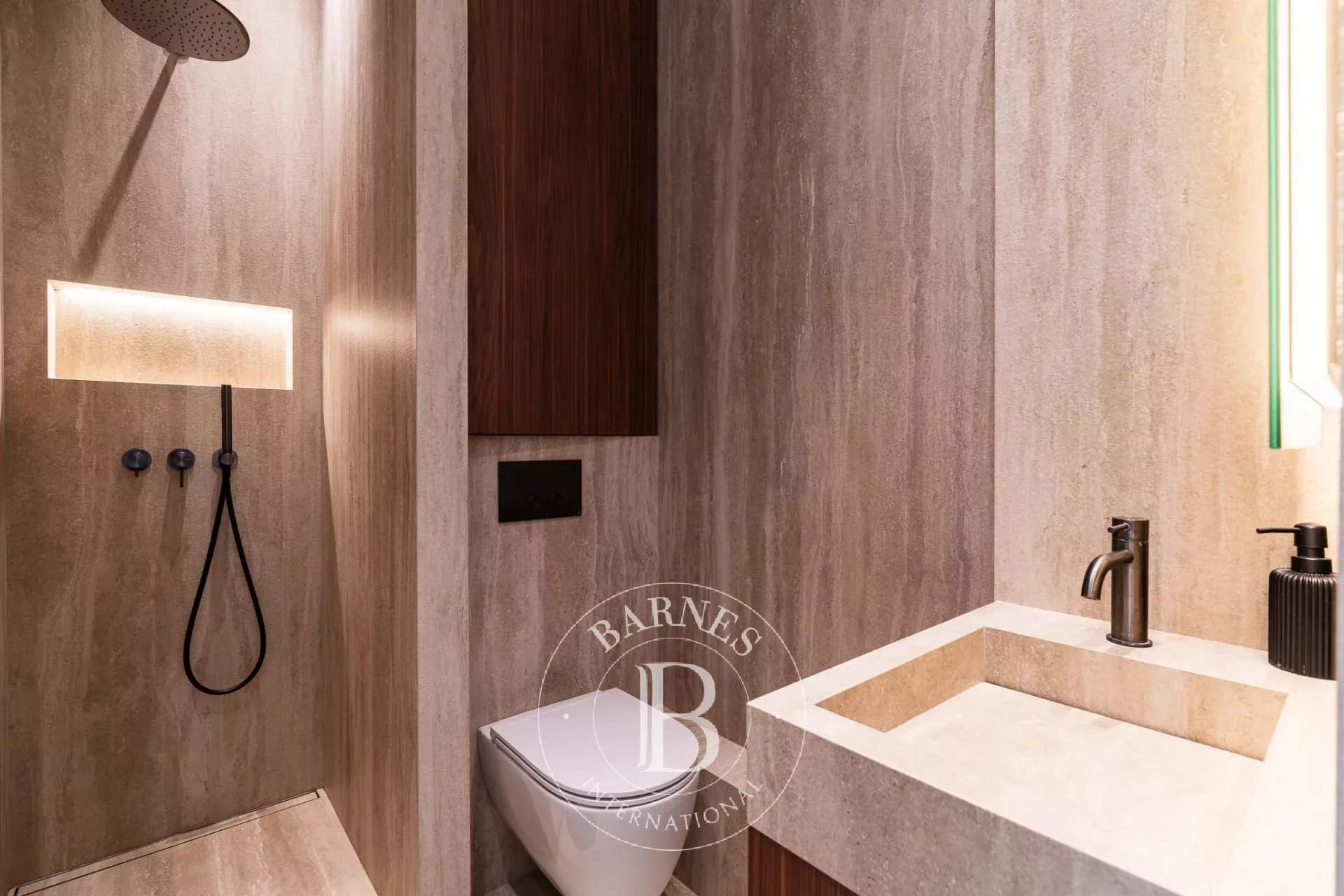 Paris  - Appartement 6 Pi&egrave;ces 4 Chambres - picture 10