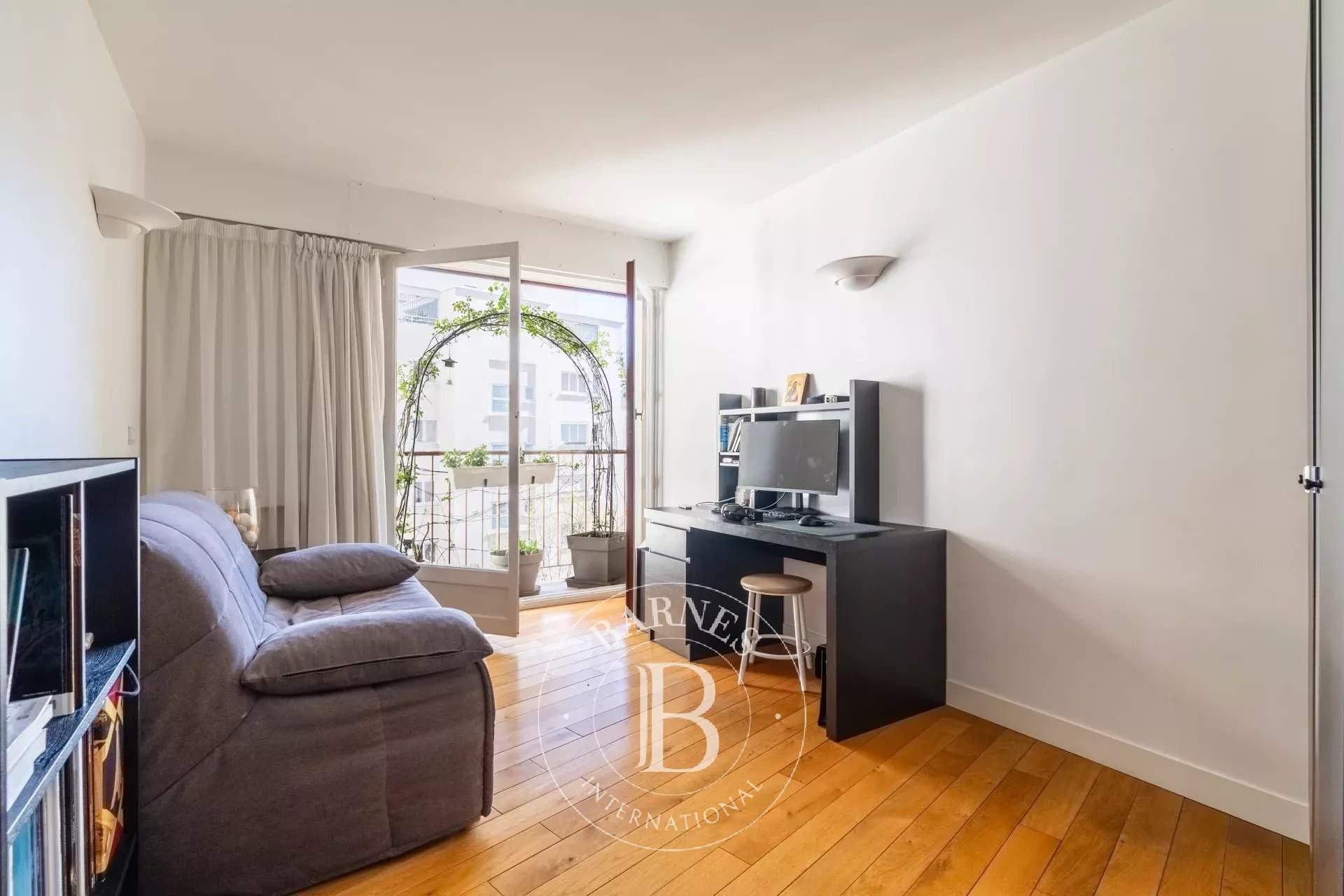 Paris  - Apartment 4 Bedrooms - picture 15