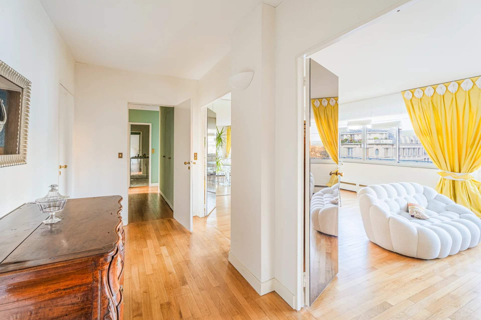 Paris  - Appartement 5 Pi&egrave;ces 3 Chambres - picture 8