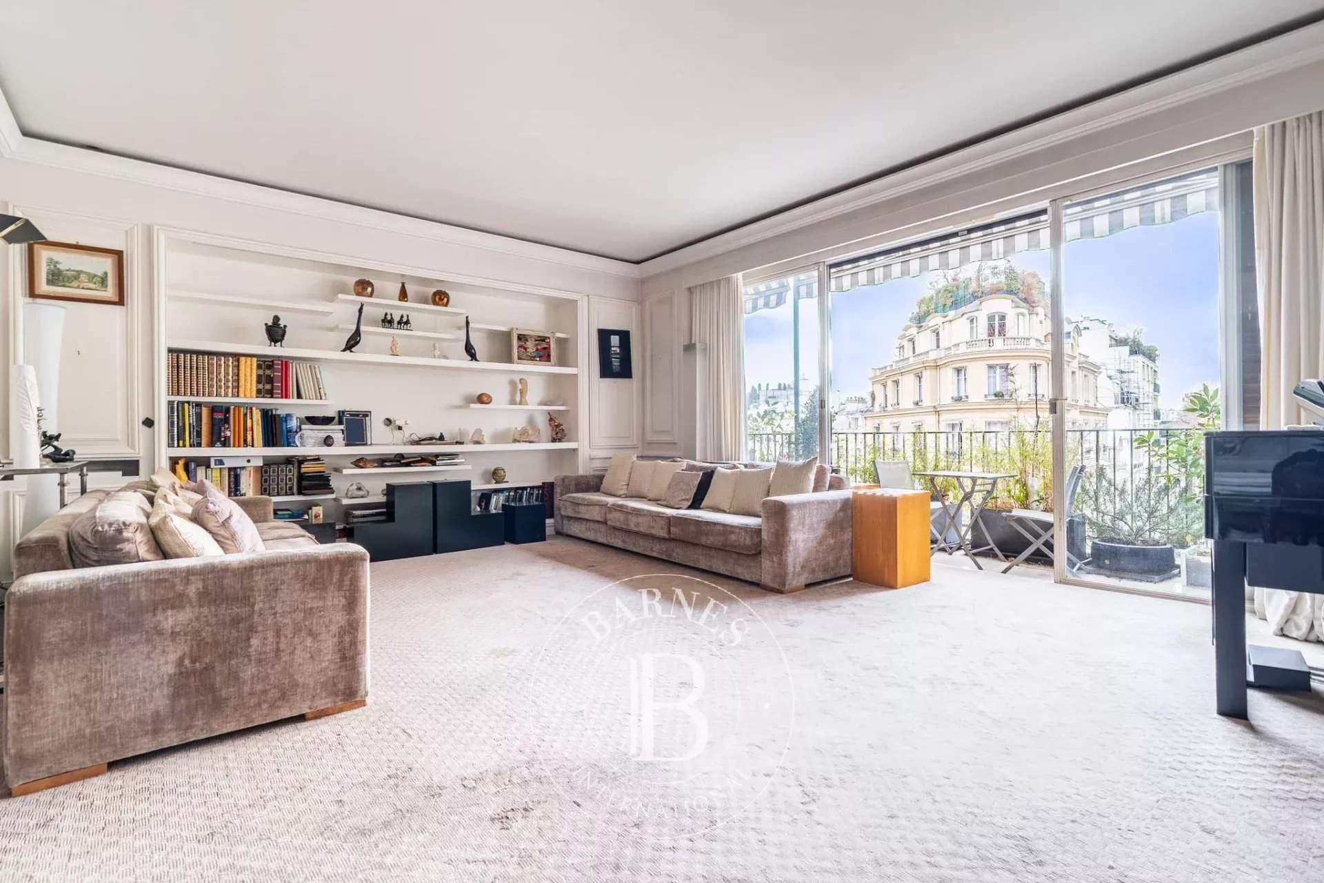 Paris  - Appartement 4 Pi&egrave;ces 2 Chambres - picture 1