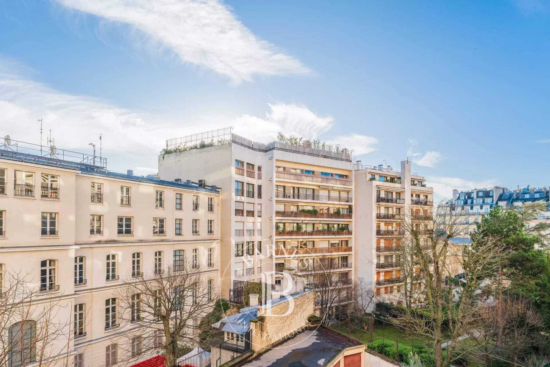 Paris  - Apartment 3 Bedrooms - picture 19