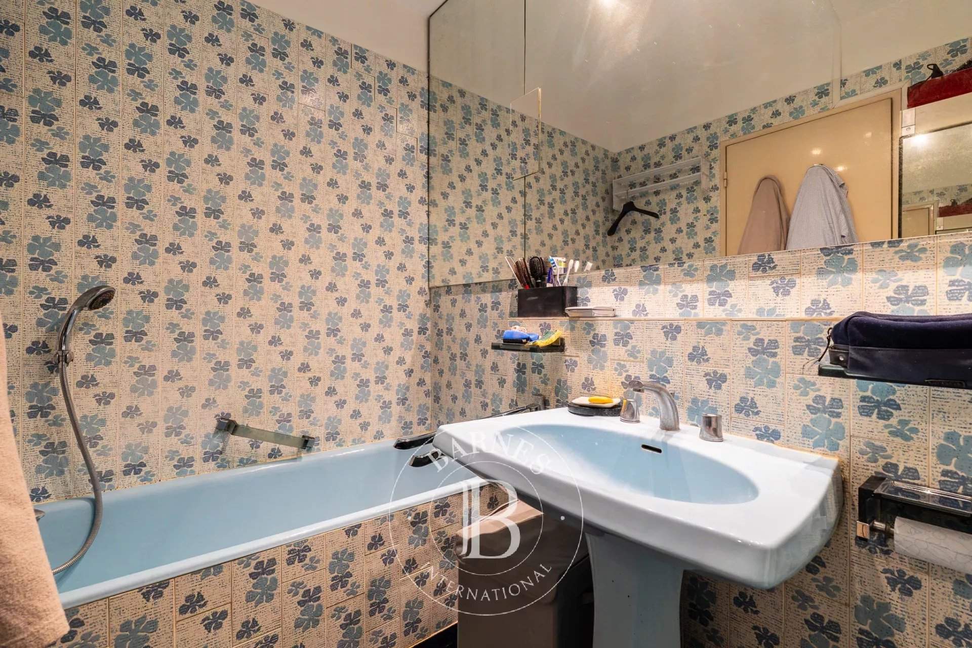 Paris  - Appartement 5 Pi&egrave;ces 3 Chambres - picture 12