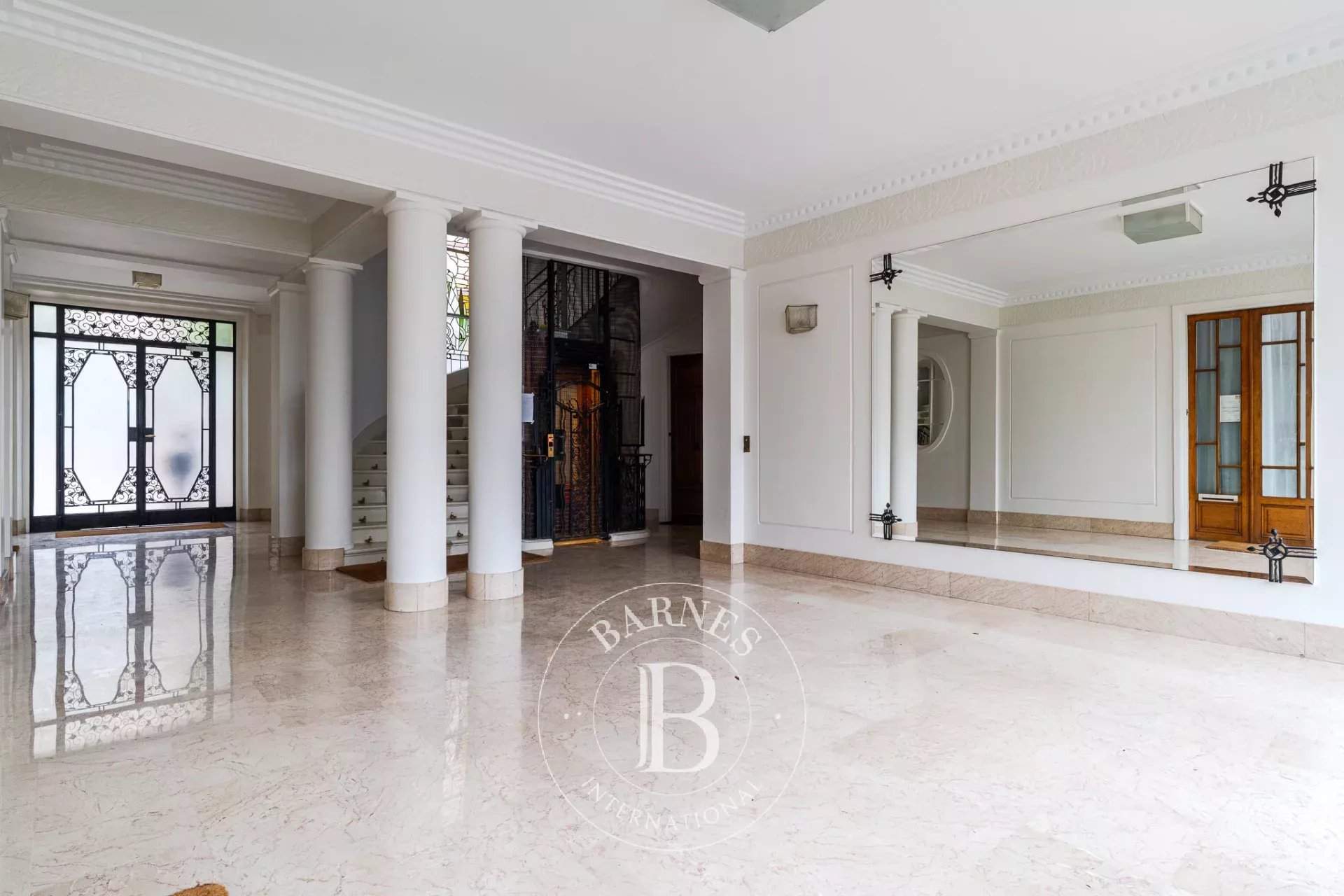 Paris  - Apartment 4 Bedrooms - picture 20